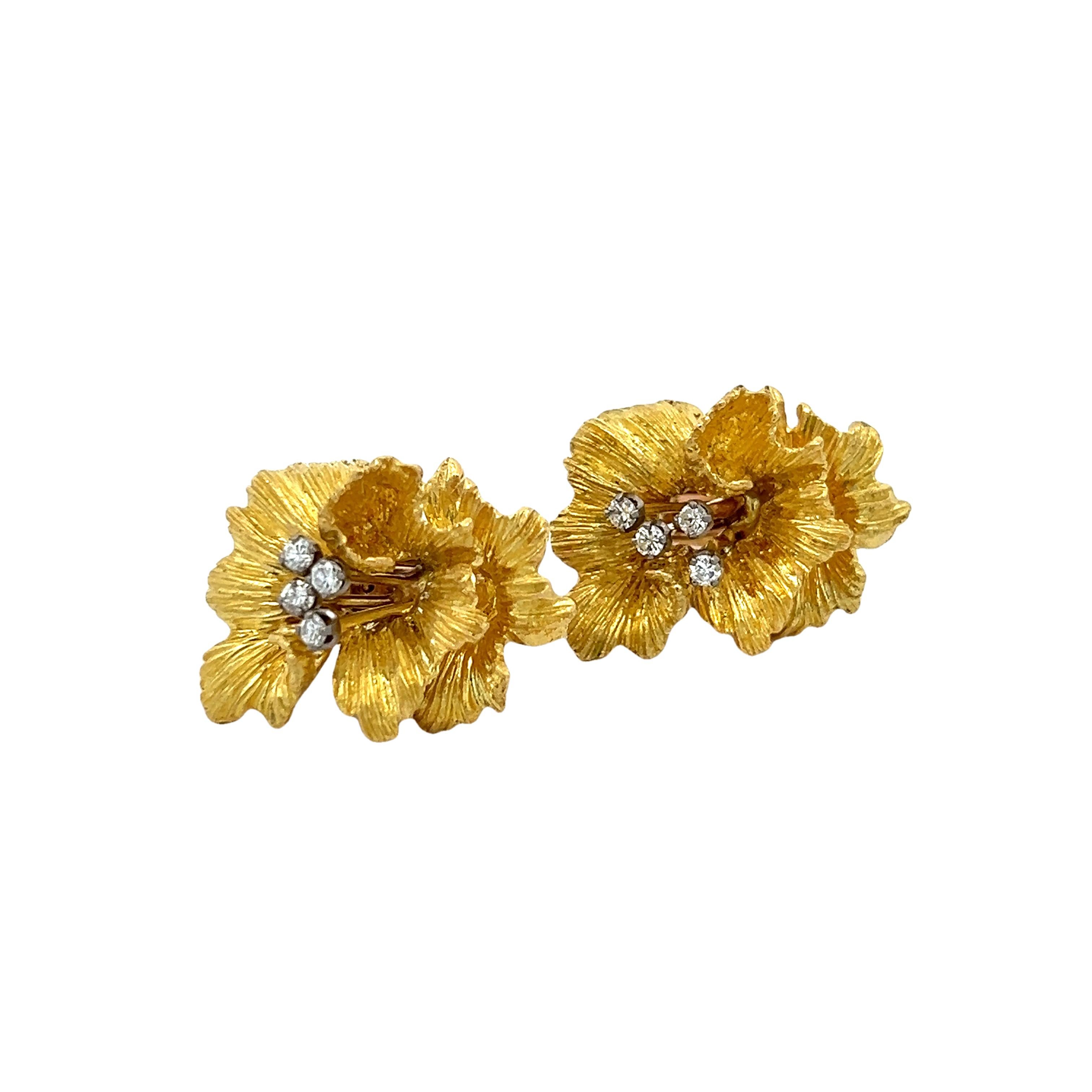 Orecchini floreali in oro 18 carati con diamanti, anni '80 in vendita 4