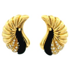 Vintage 18K Gold Diamond & Onyx Sculptural Statement Clip Earrings