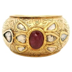 Vintage Indian Kundan 18K Gold Ring with 1ct Ruby and 1.8ct Rose-Cut Diamonds