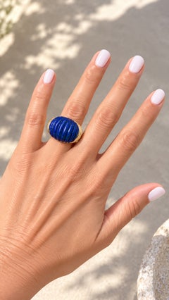 Italian 18K Gold Carved Lapis Lazuli Bombe Ring, 1970s Modernist Statement Desig