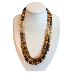 Collar largo italiano de oro de 14 quilates con ojo de tigre y un diamante de 1,60 quilates