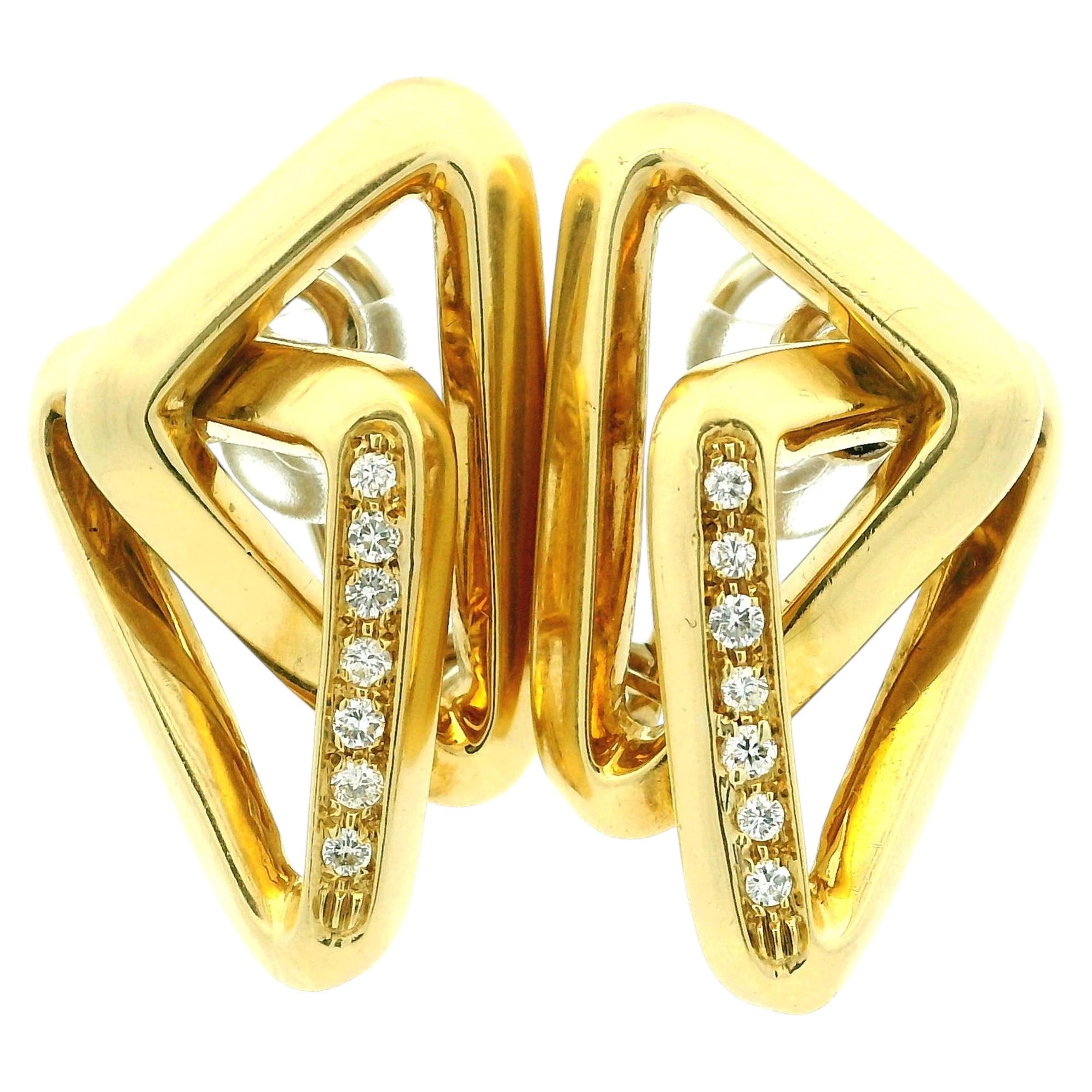 Pendientes italianos de los años 80 con triángulos entrelazados, de oro de 18 quilates y diamantes en venta