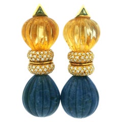 Italienische Tropfenohrringe aus den 1980er Jahren, aus geschnitztem Lapislazuli, Topas, Diamanten und Gold