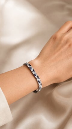 Bracciale Art Déco in platino con diamanti e zaffiri a forma geometrica, 8,40 carati