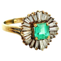 Circa 1980 14K Gold 0.88 Carat Emerald and 1.50 Carat Diamond Ballerina Ring