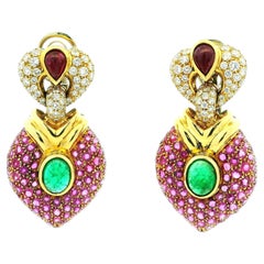 Vintage-Ohrringe aus den 1980er Jahren aus 18-karätigem Gold mit Rubinen, Smaragden und Diamanten im Pavé-Stil