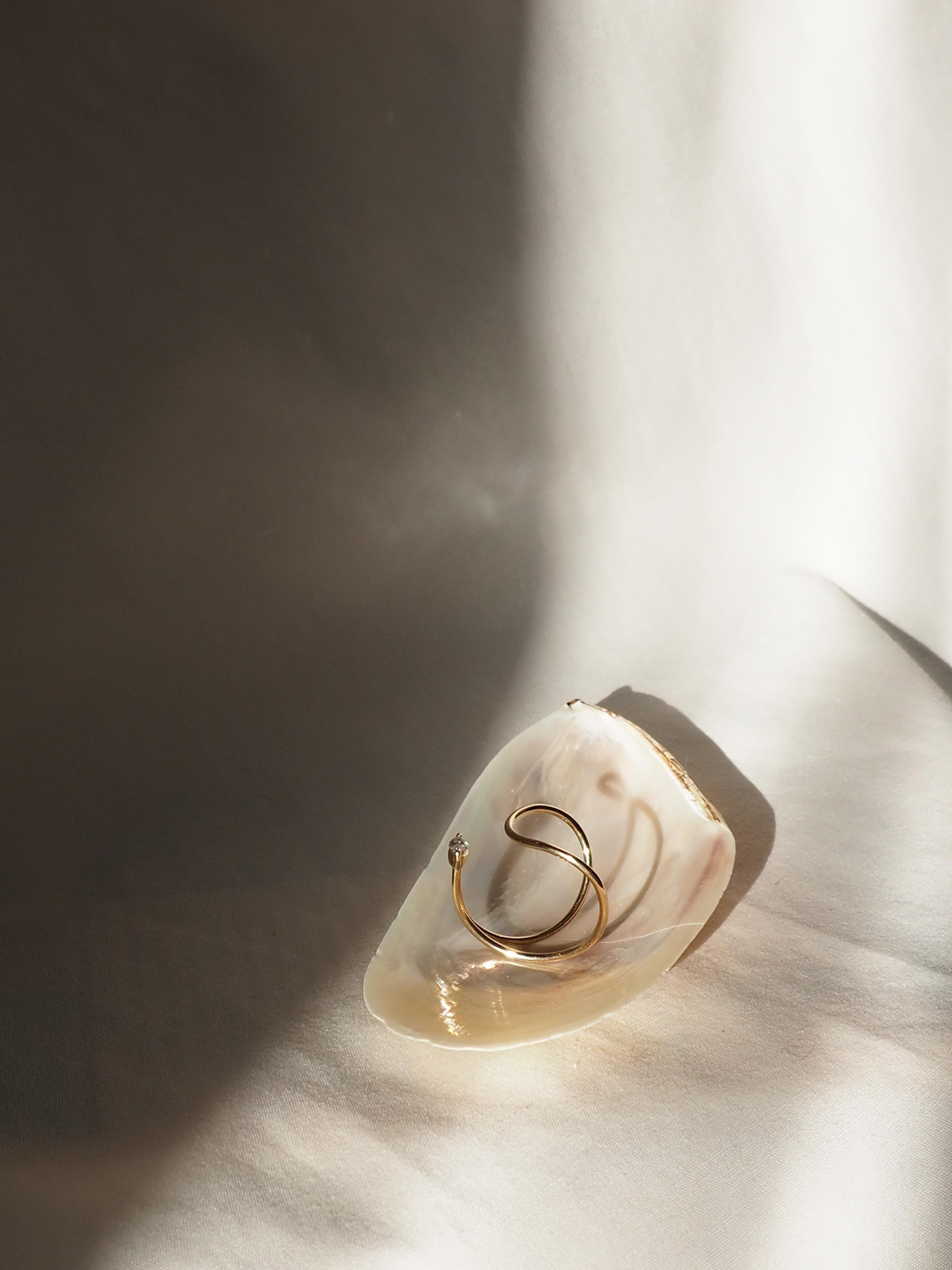 in vendita:  Anello in oro 18k con diamante taglio marquise 5