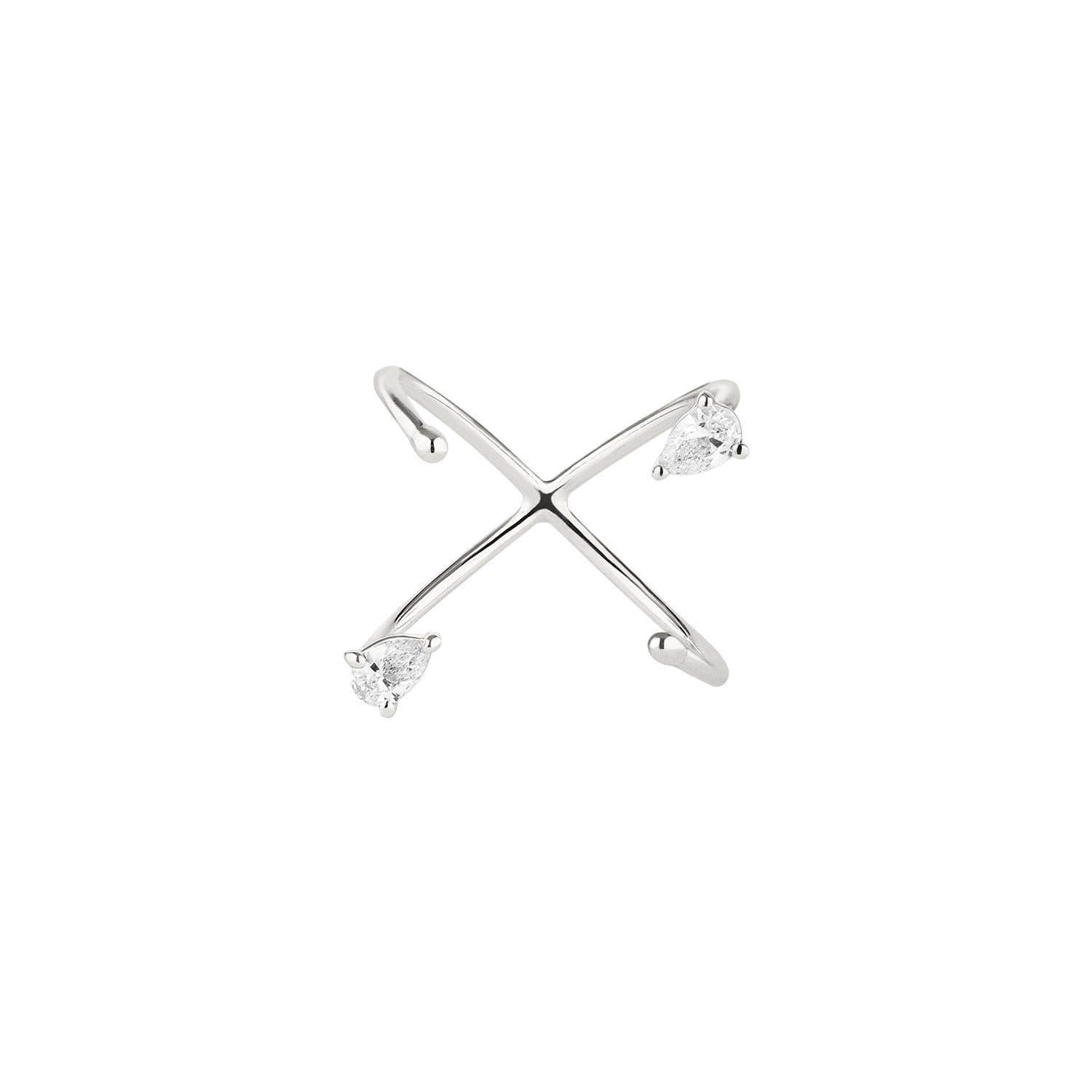 in vendita:  Anello in oro 18 ct. con 2 diamanti taglio pera 2