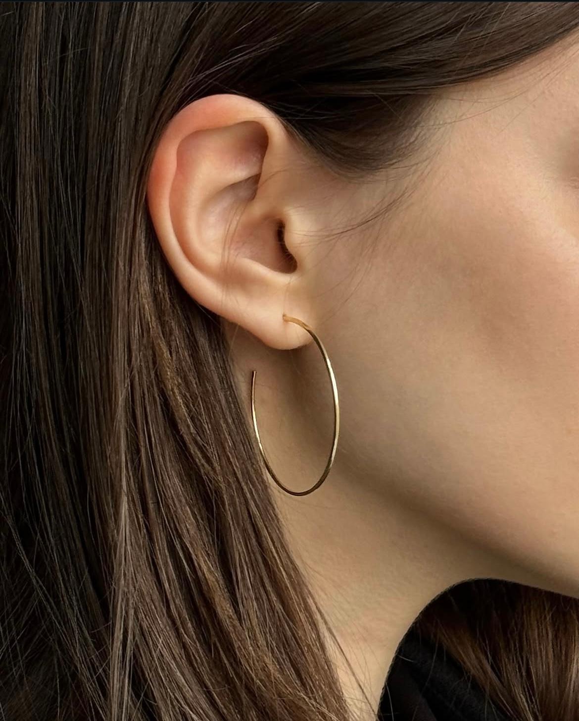 Orecchino a cerchio in oro 18k In condizioni Nuovo in vendita a Antwerpen, BE