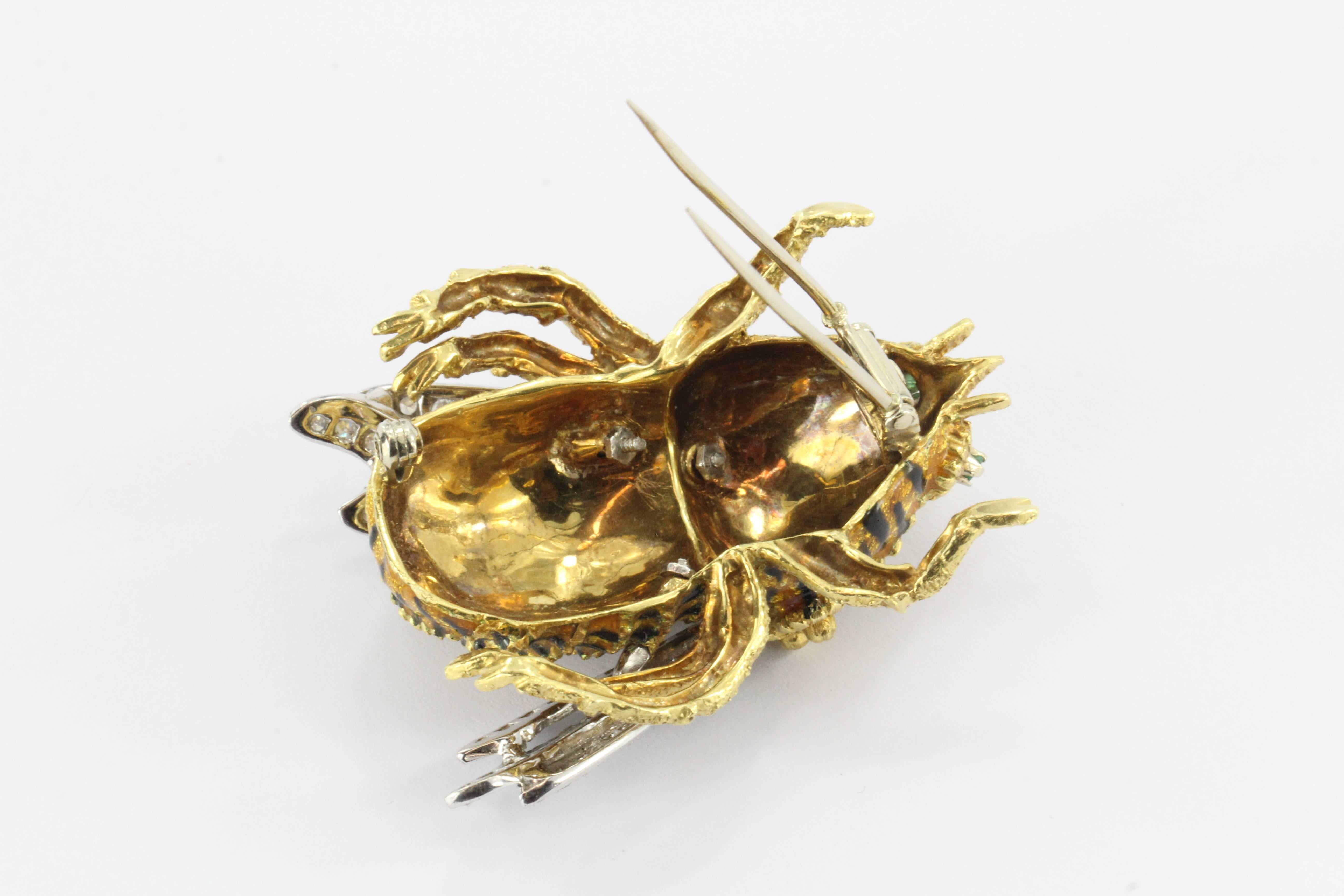 Impressive Handmade Enamel Emerald Diamond Gold Bee Pin 3