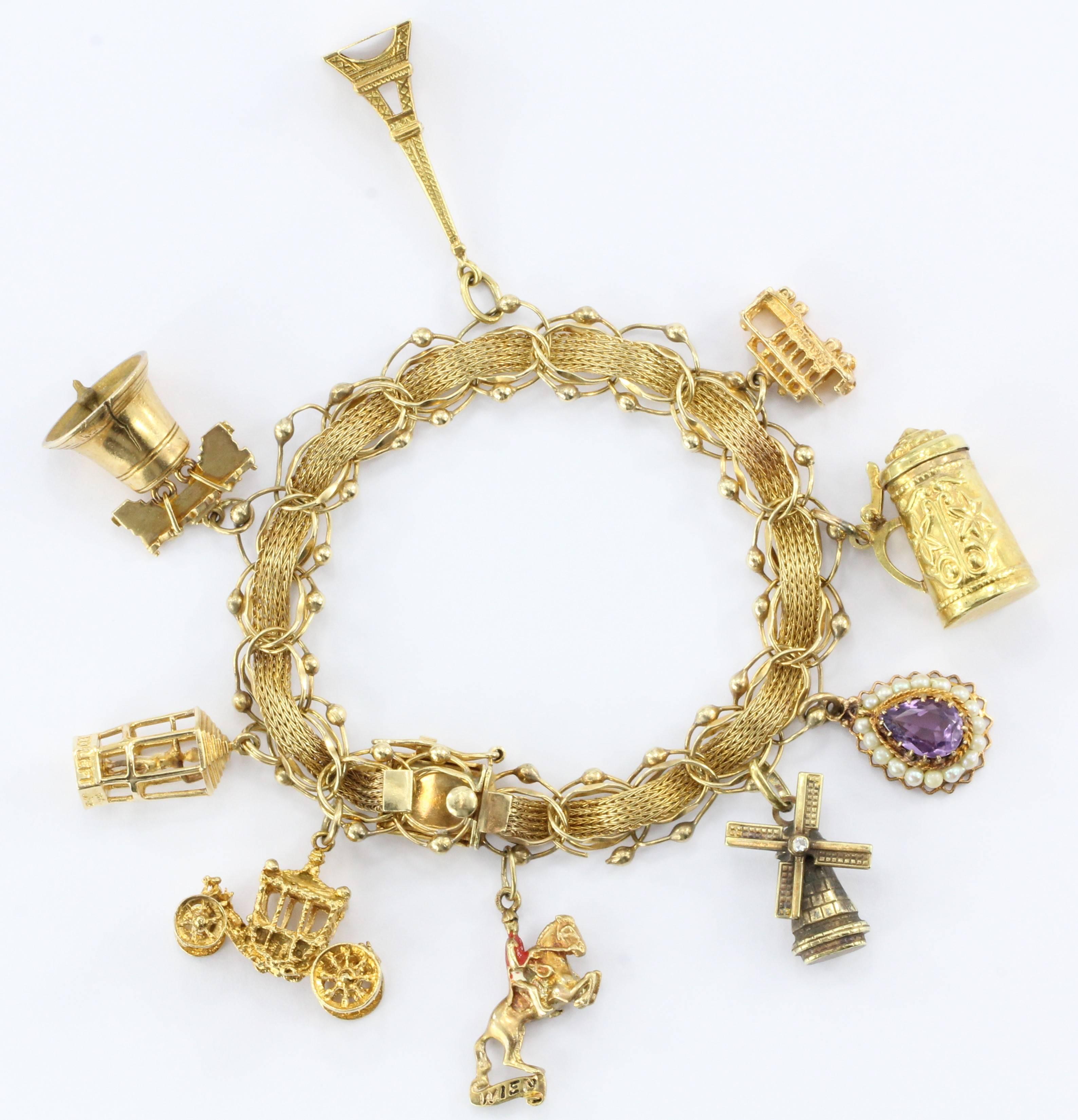 Gold World Traveler Charm Bracelet w/ 9 Charms c.1970