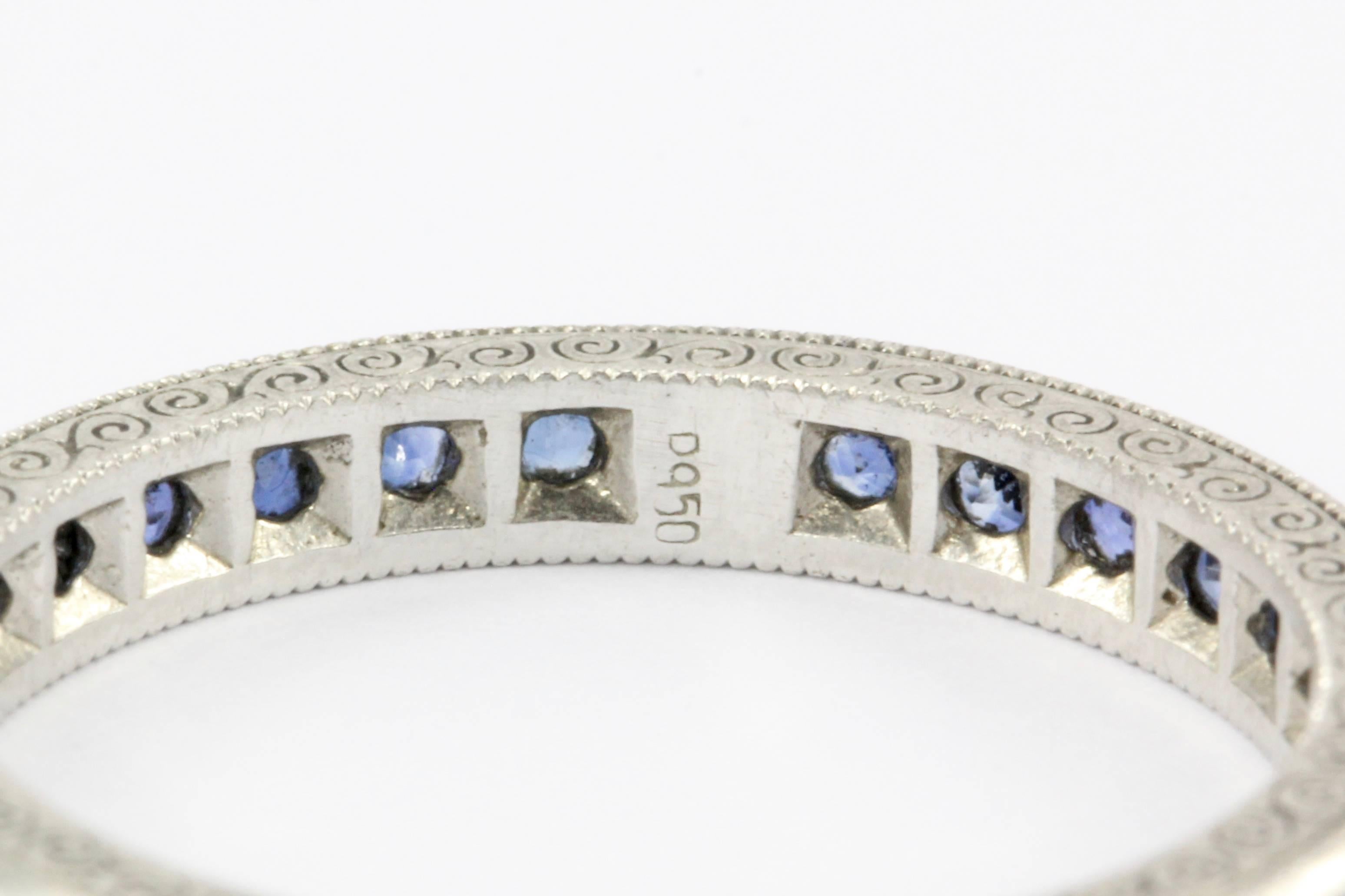 Women's Art Deco Platinum 1 Carat Natural Sapphire Band Engraved, circa 1920s