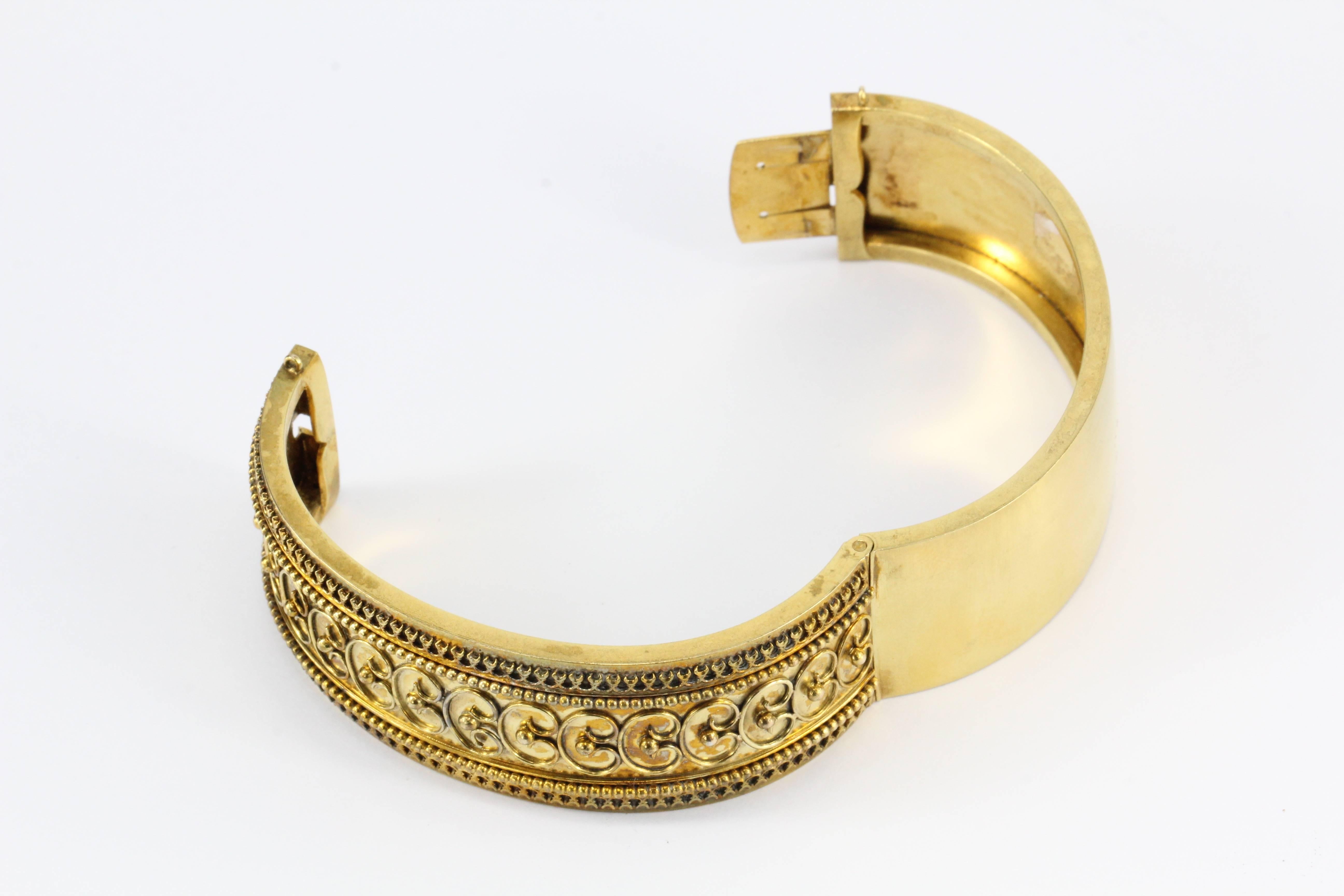 Victorian Etruscan Revival 15K Yellow Gold Bangle, circa 1880s 4