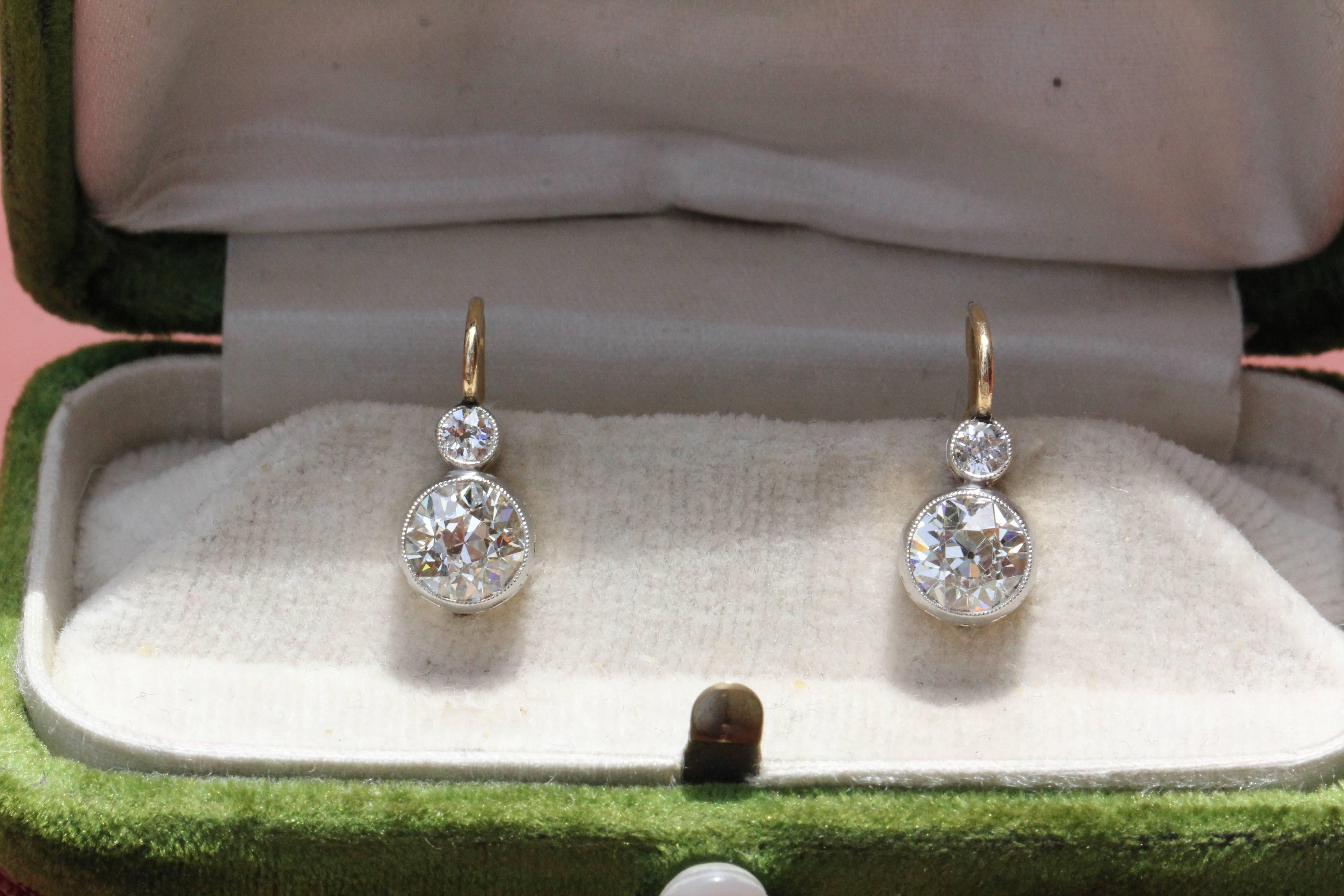 2.5 carat diamond earrings