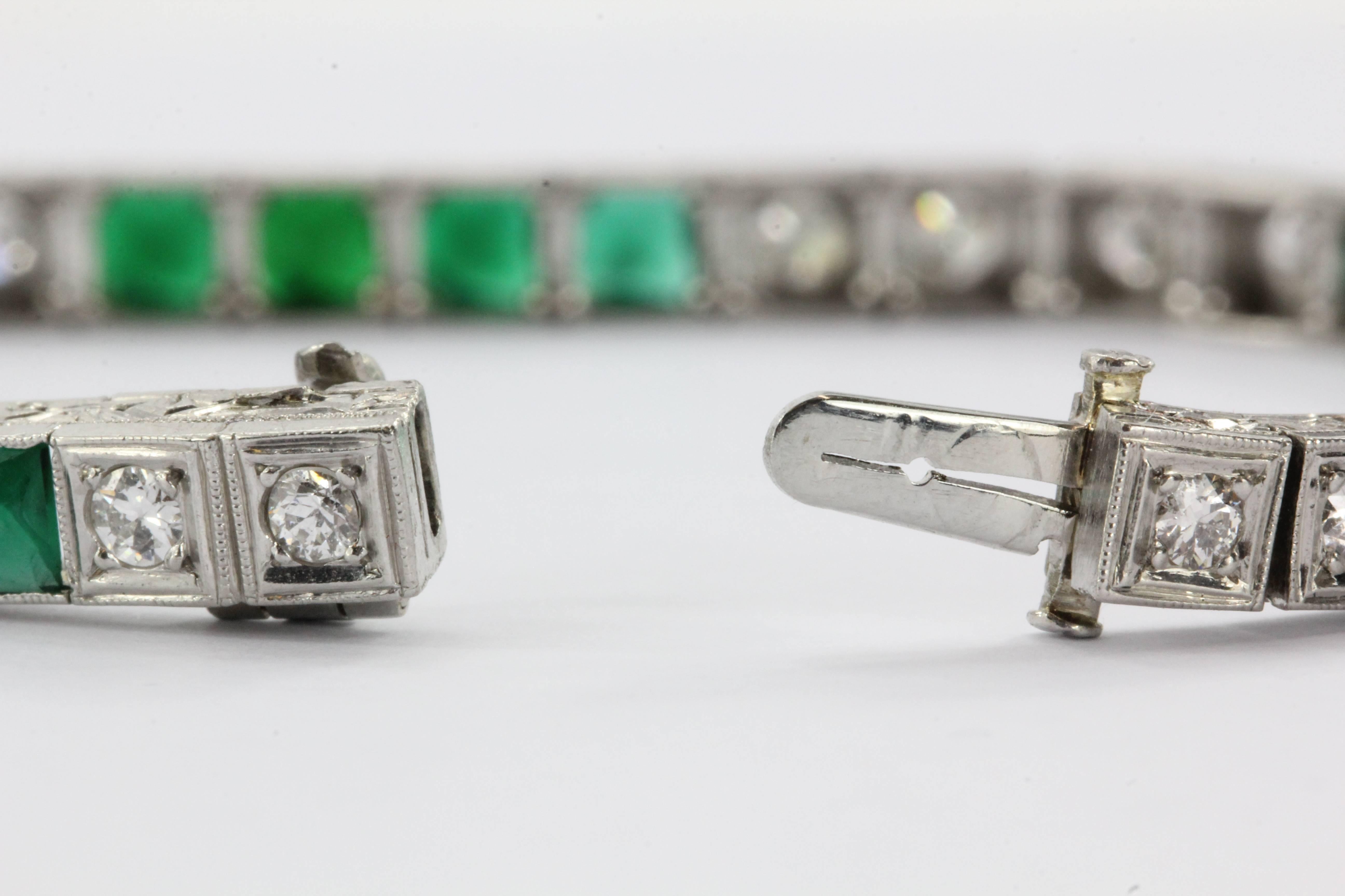 1920s Art Deco French Cut Emerald Diamond Platinum Tennis Bracelet  3