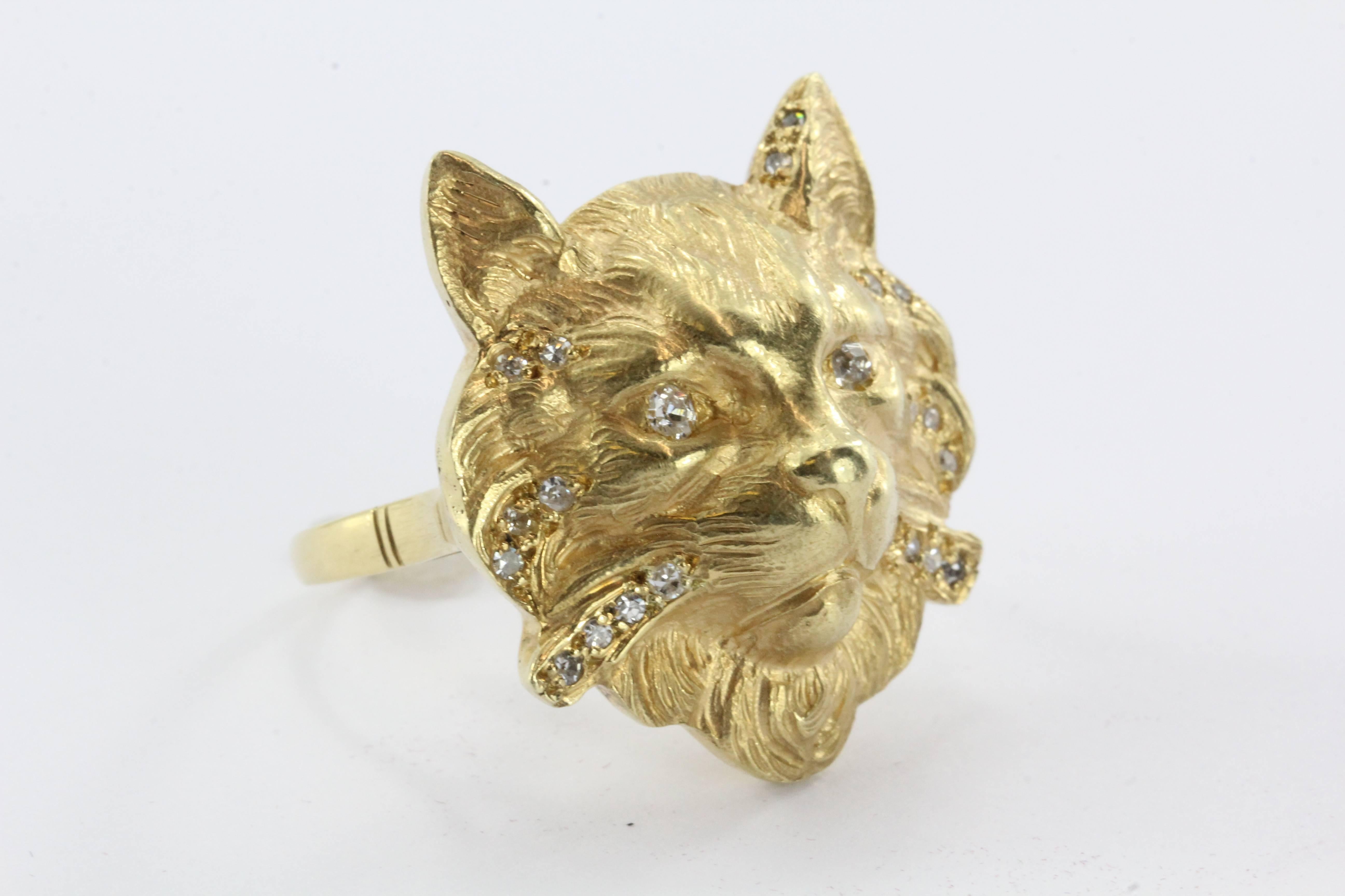 Lovely Diamond Gold Cat Face Ring In Excellent Condition In Cape May, NJ