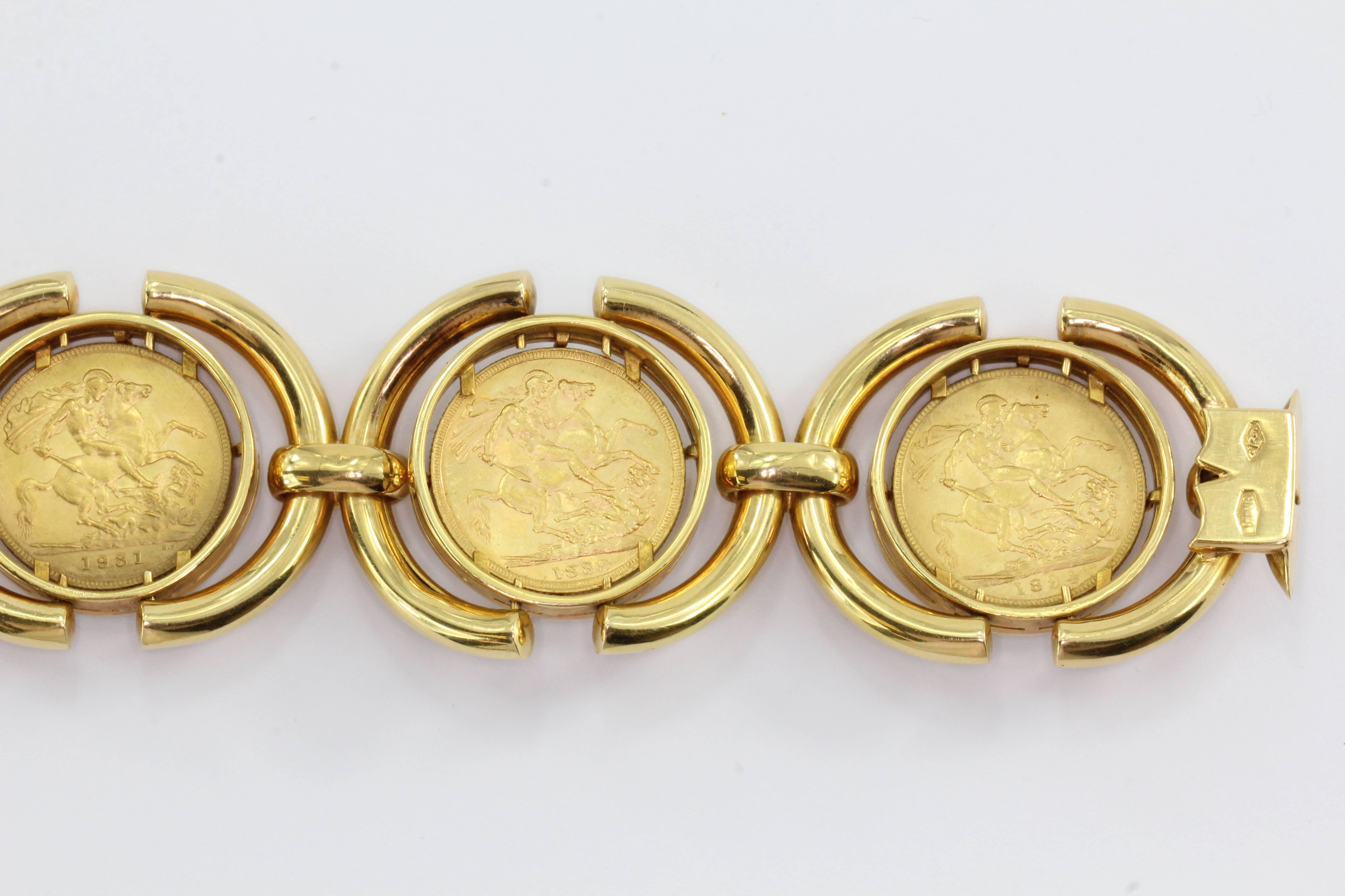 Heavy British Gold Sovereign Coin Bracelet from Verona Italy In Excellent Condition In Cape May, NJ