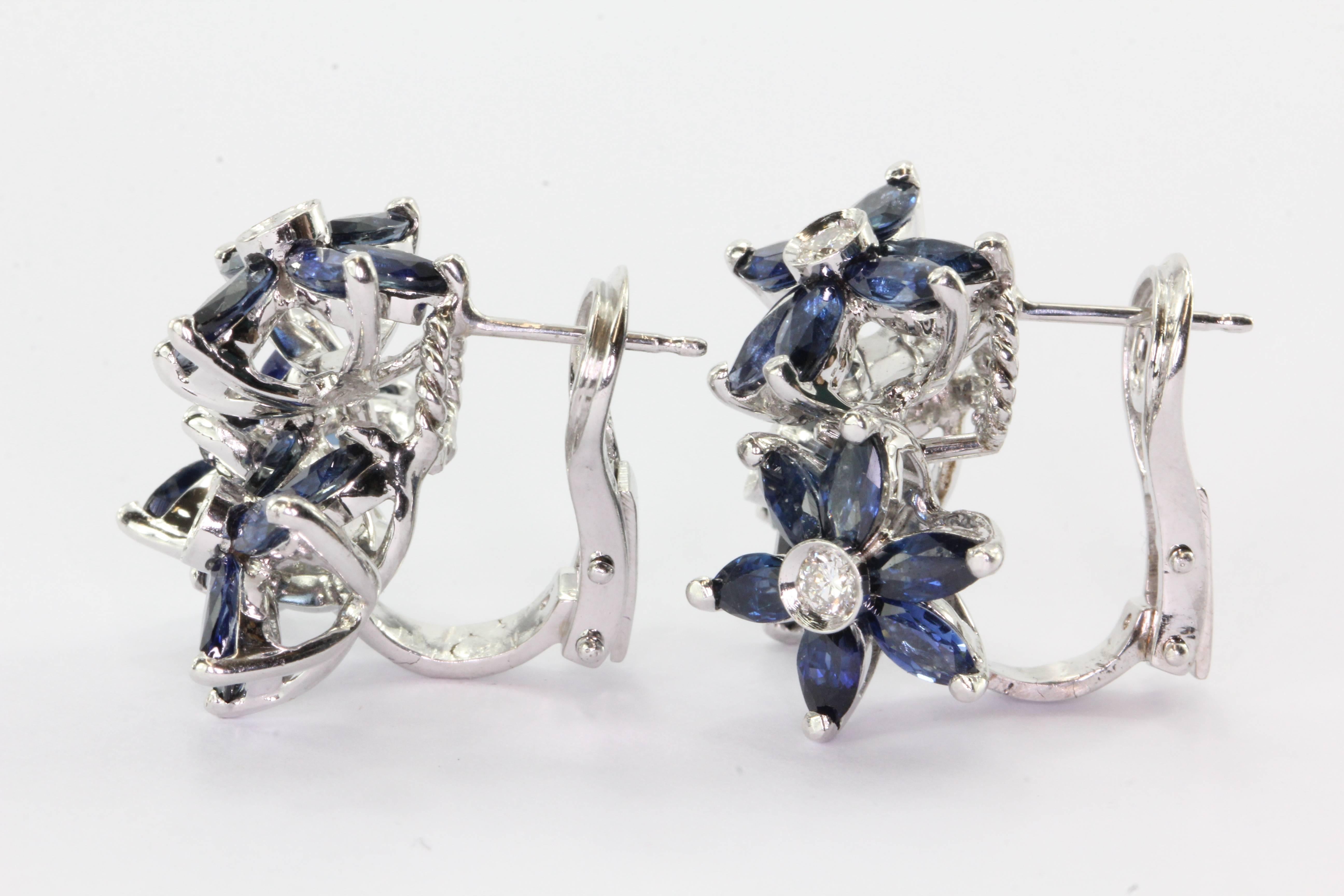 Natural Sapphire Diamond Gold Flower Earrings In Excellent Condition In Cape May, NJ