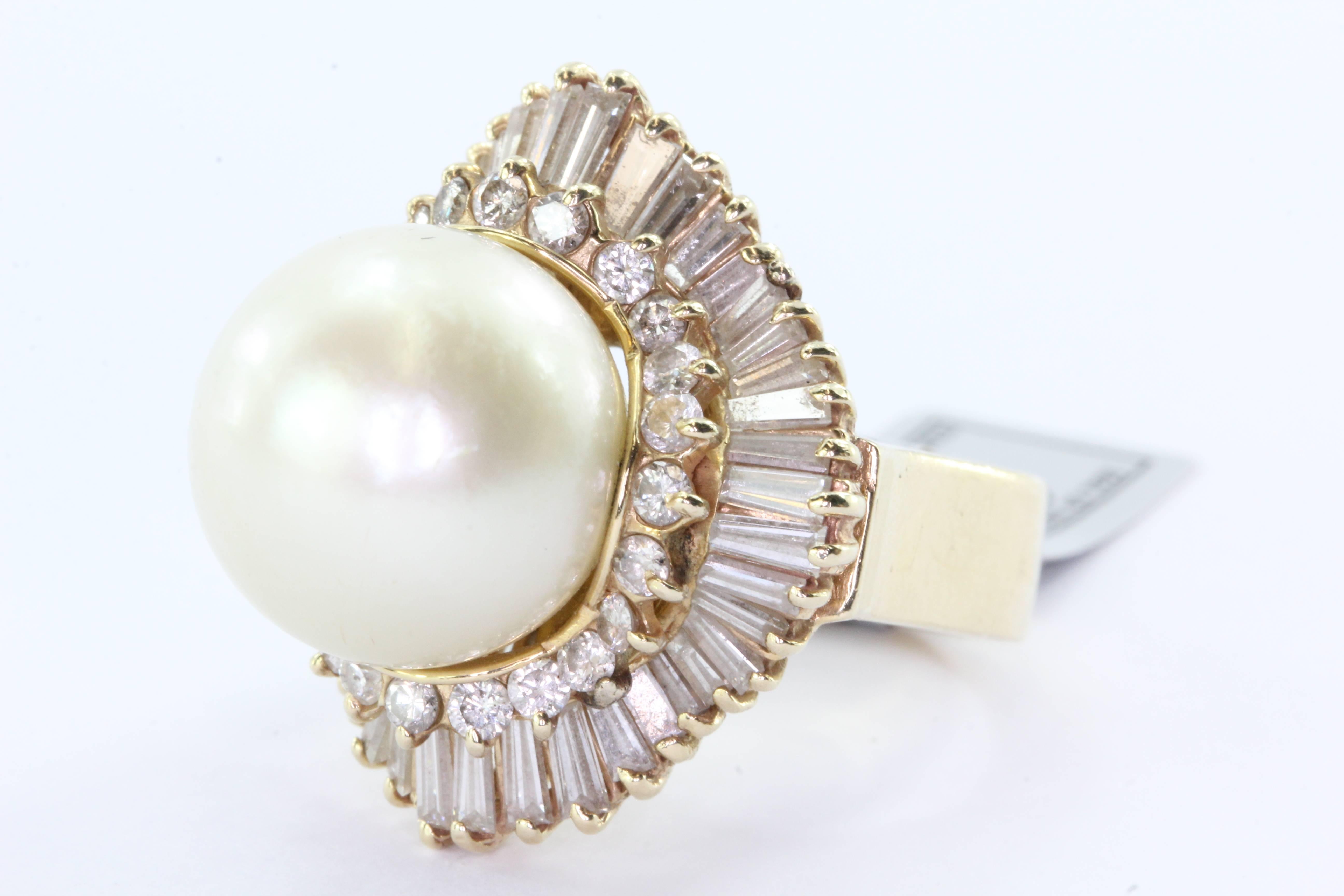 14K Gold Chunky 14mm Round Cream Rose Pearl Diamond Halo Ring. The ring is in excellent estate condition and ready to wear. The ring is hallmarked K14. The ring comes with an IGI appraisal. The pearls size is 13.5 - 14mm, it is round in shape,