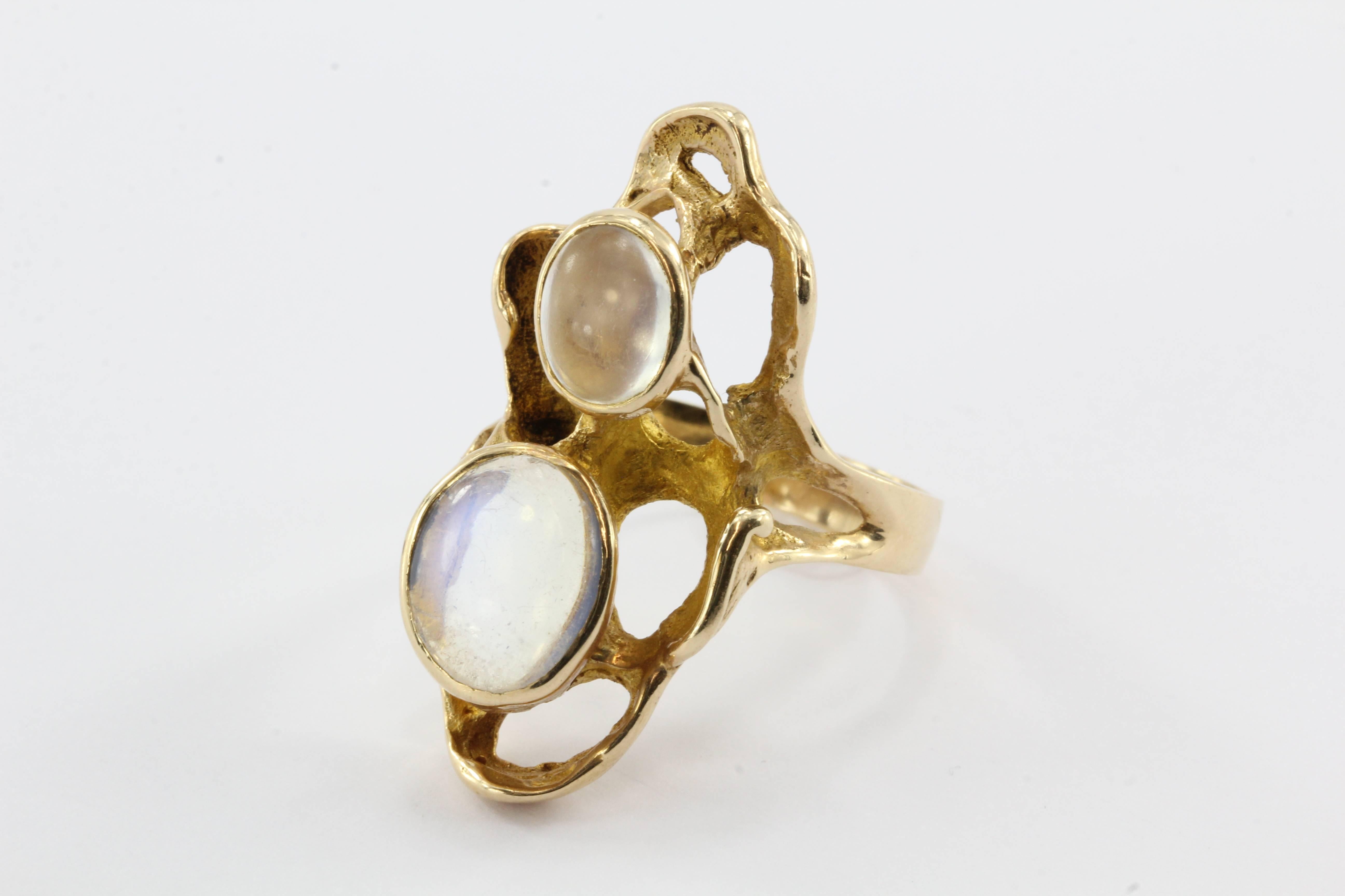 Modernist Abstract Moonstone Gold  Ring  In Excellent Condition In Cape May, NJ