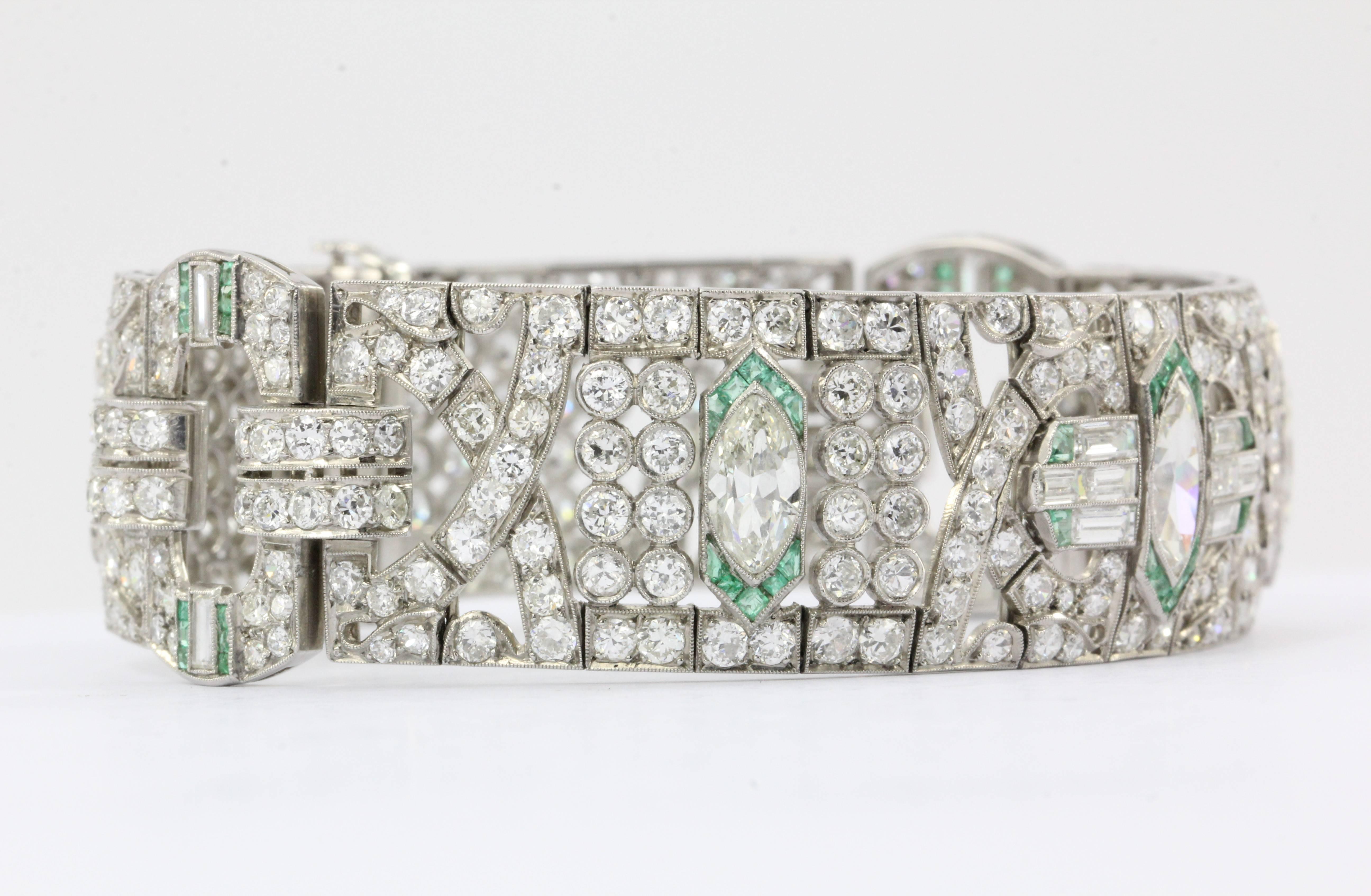 Art Deco Platinum 21 Carat Diamond Emerald Bracelet, circa 1920 In Excellent Condition In Cape May, NJ