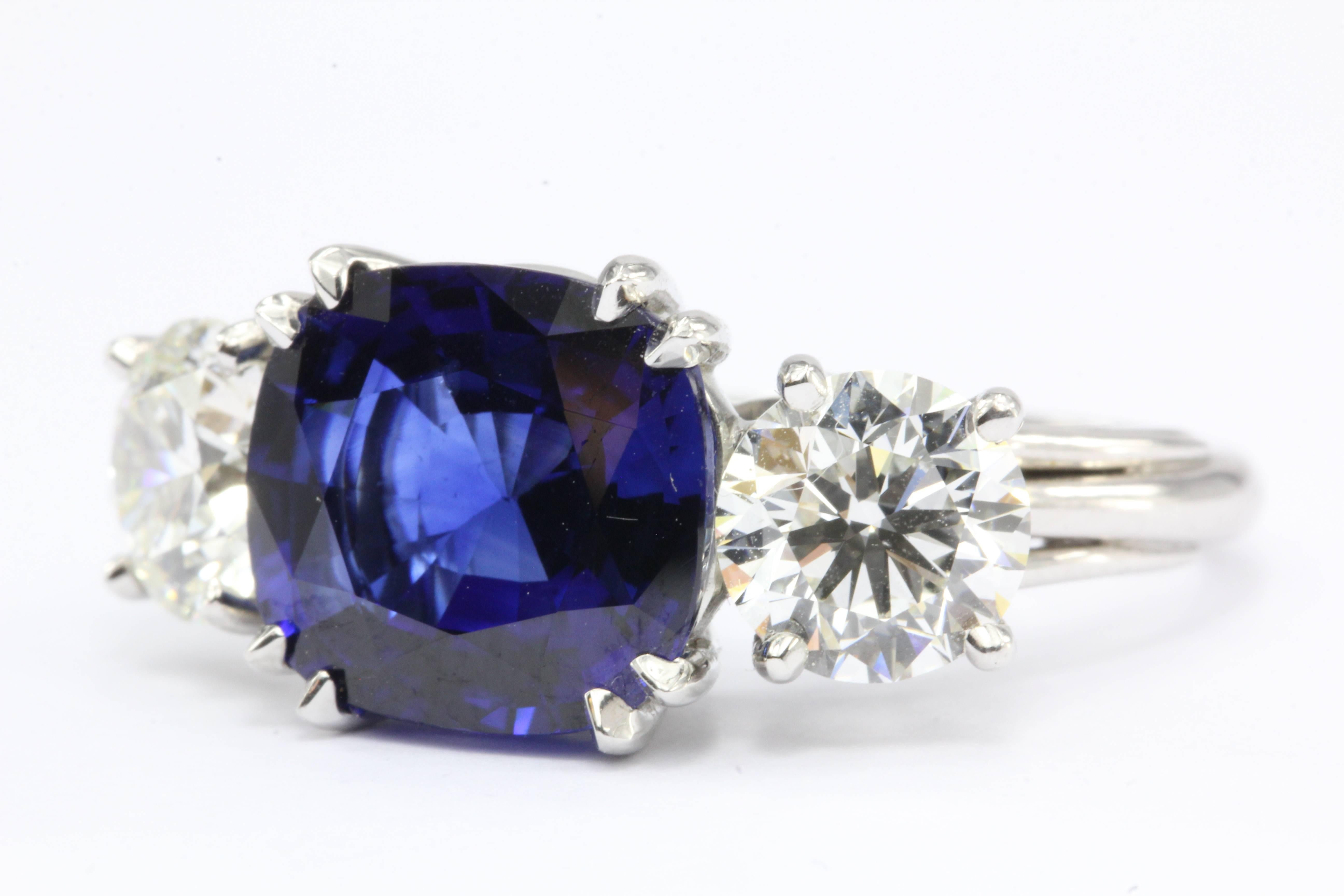 sapphire ring with 2 diamonds