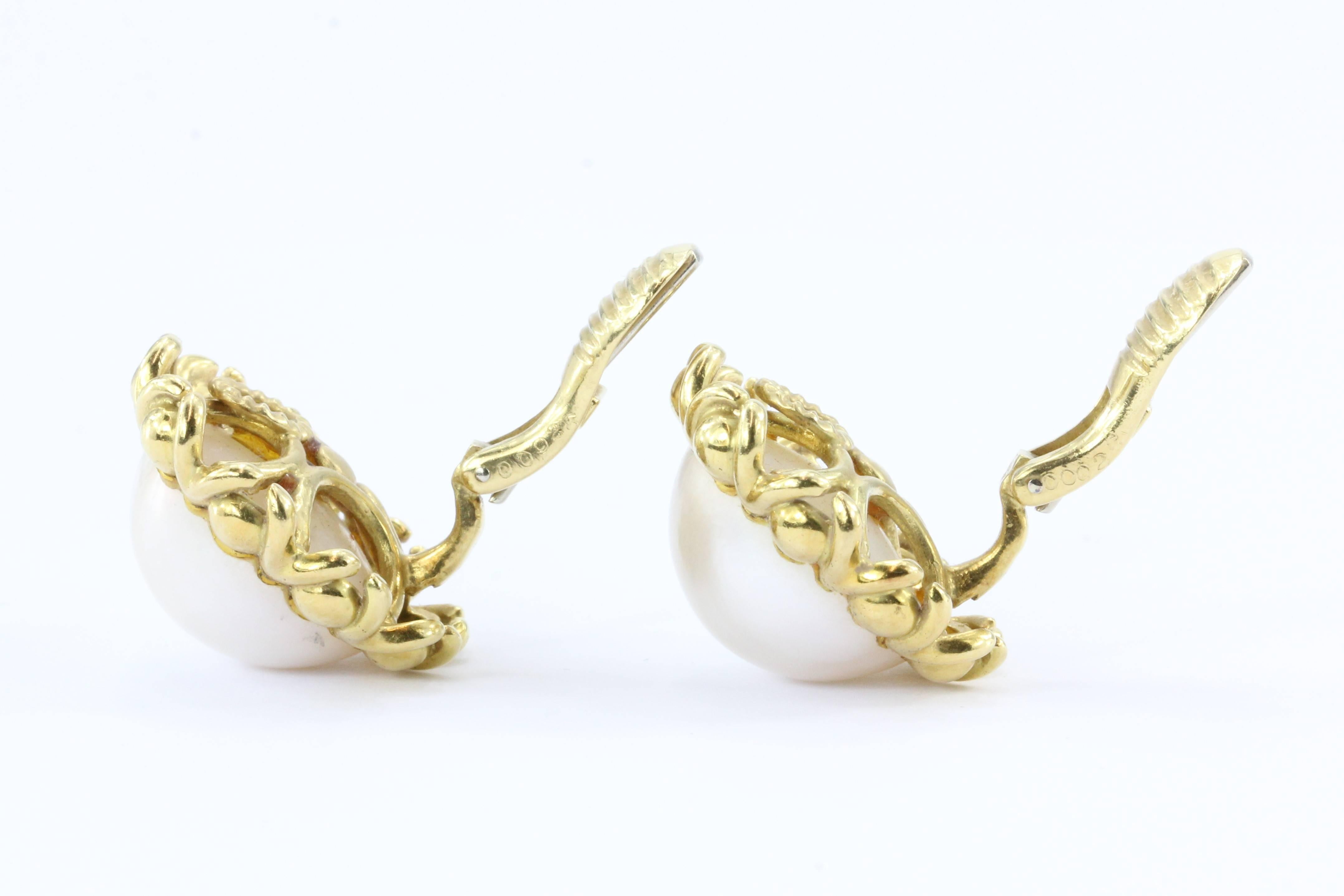 Cartier Mabe Pearl Yellow Gold Clip-On Earrings, circa 1970s 3
