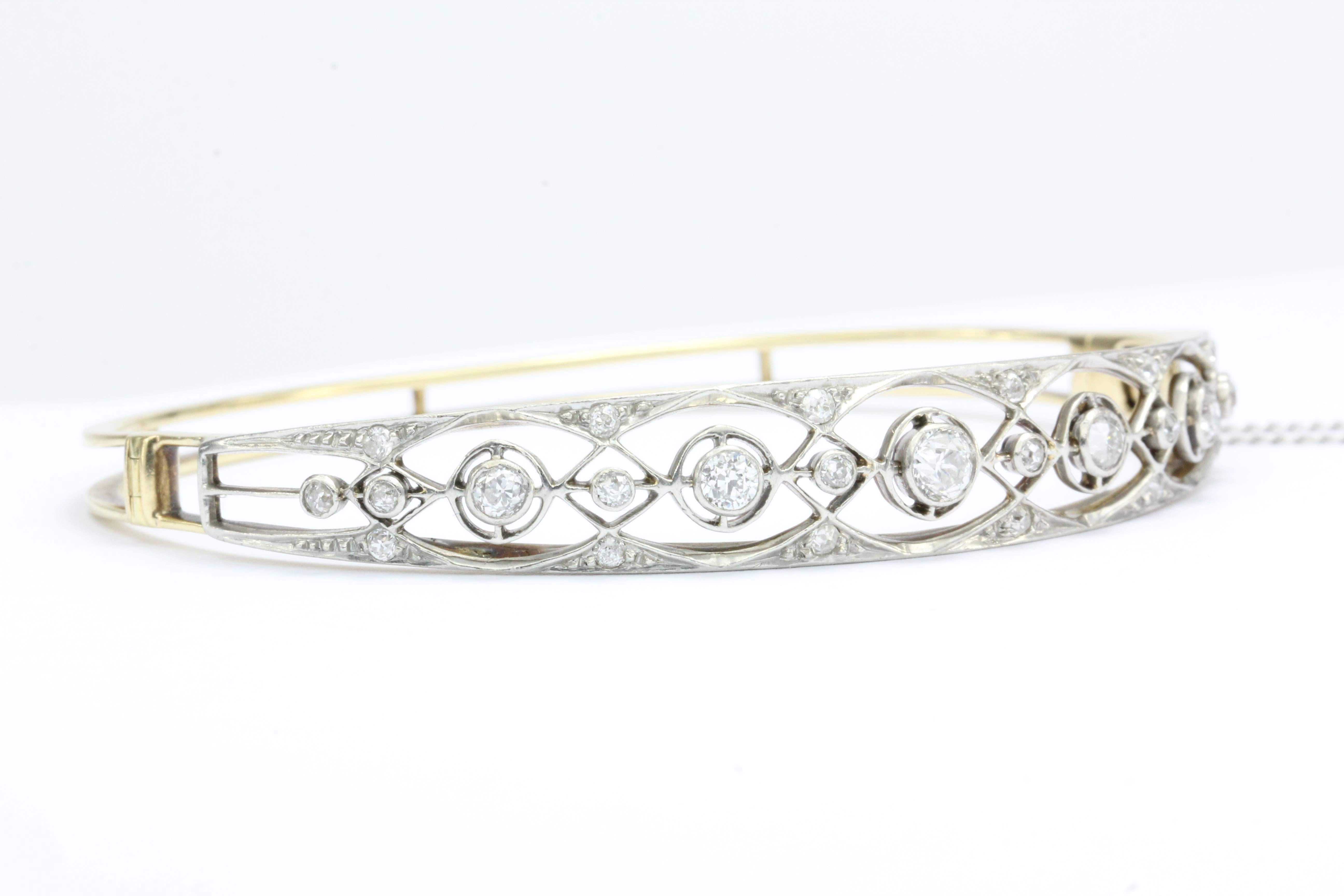 Art Nouveau Yellow Gold Old European Cut Diamond Bangle Bracelet, circa 1905 In Excellent Condition In Cape May, NJ