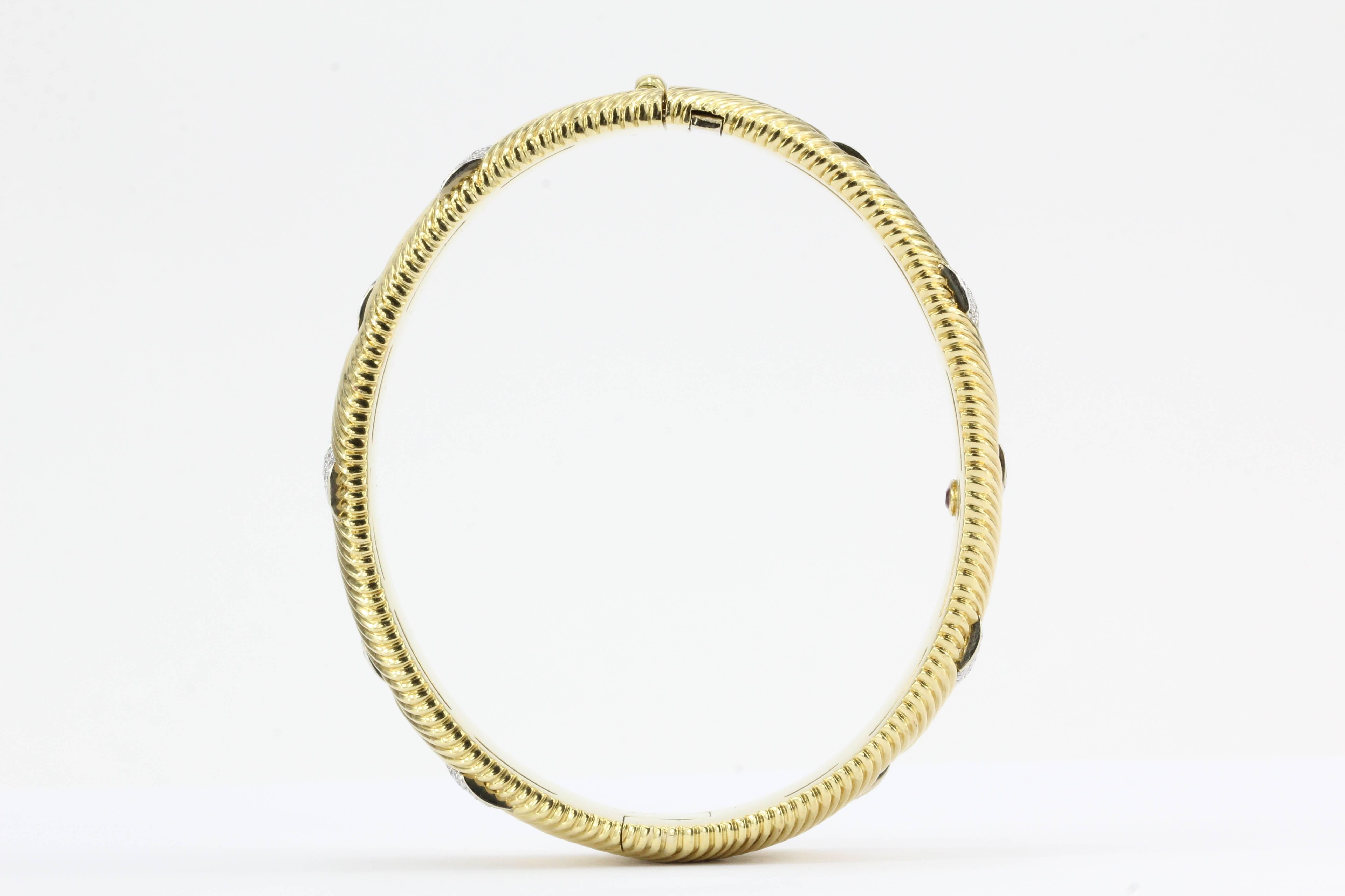 Women's Roberto Coin Appassionata Collection Yellow Gold Diamond Bangle Bracelet
