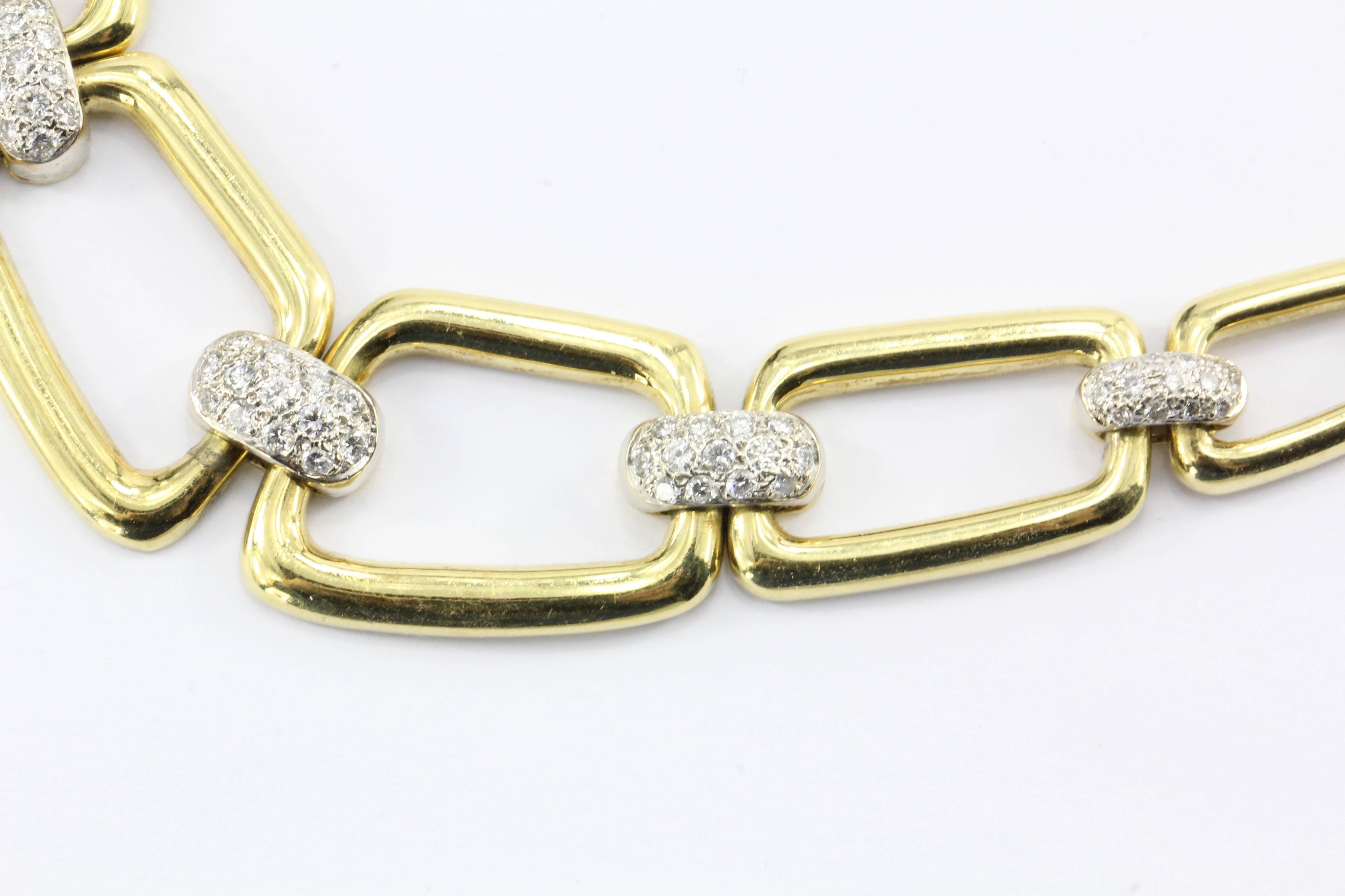 Women's Yellow Gold Graduated Chain Link Diamond Necklace