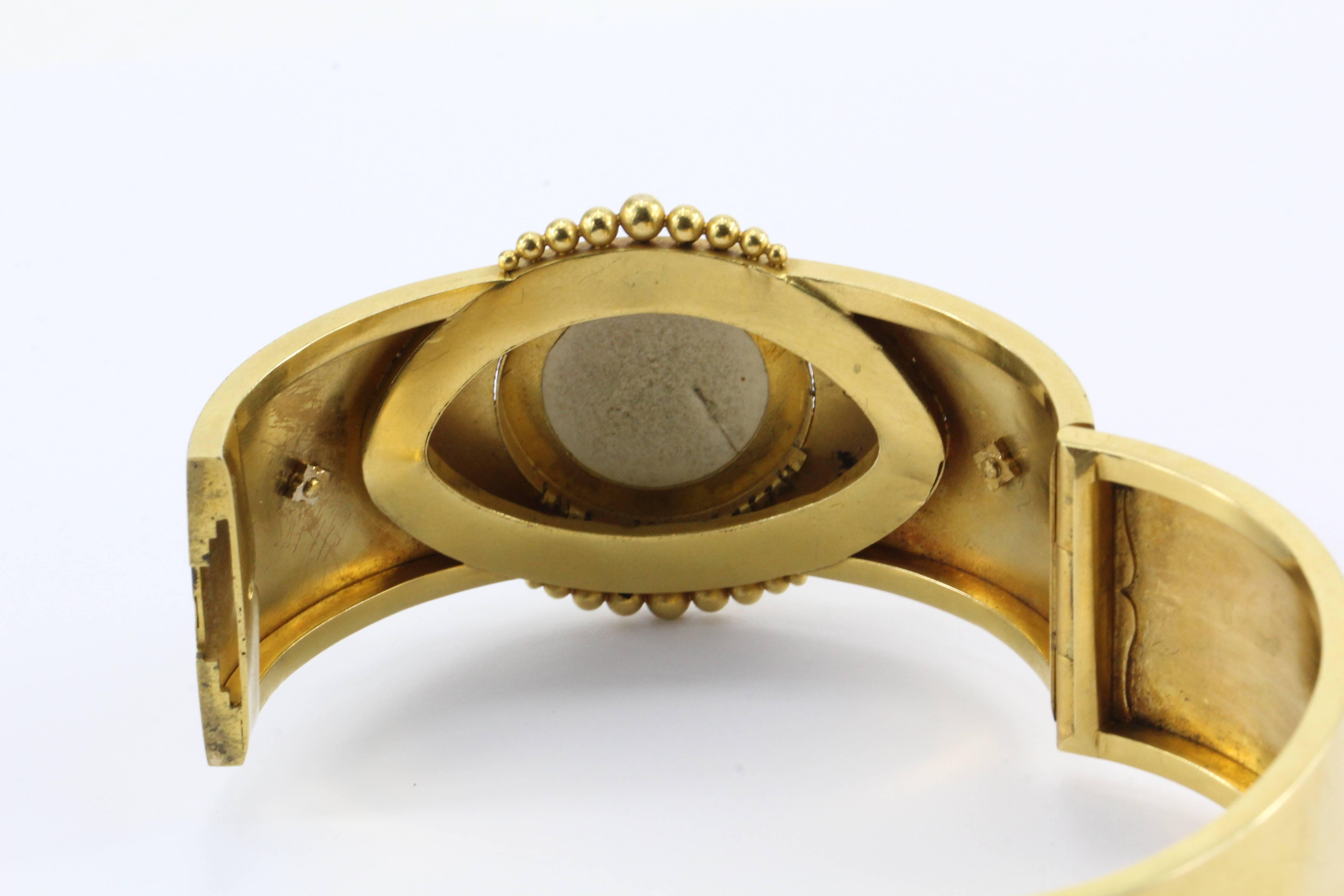 Victorian Scottish Gold Garnet Carbuncle Enamel Bangle Bracelet, circa 1860s 6