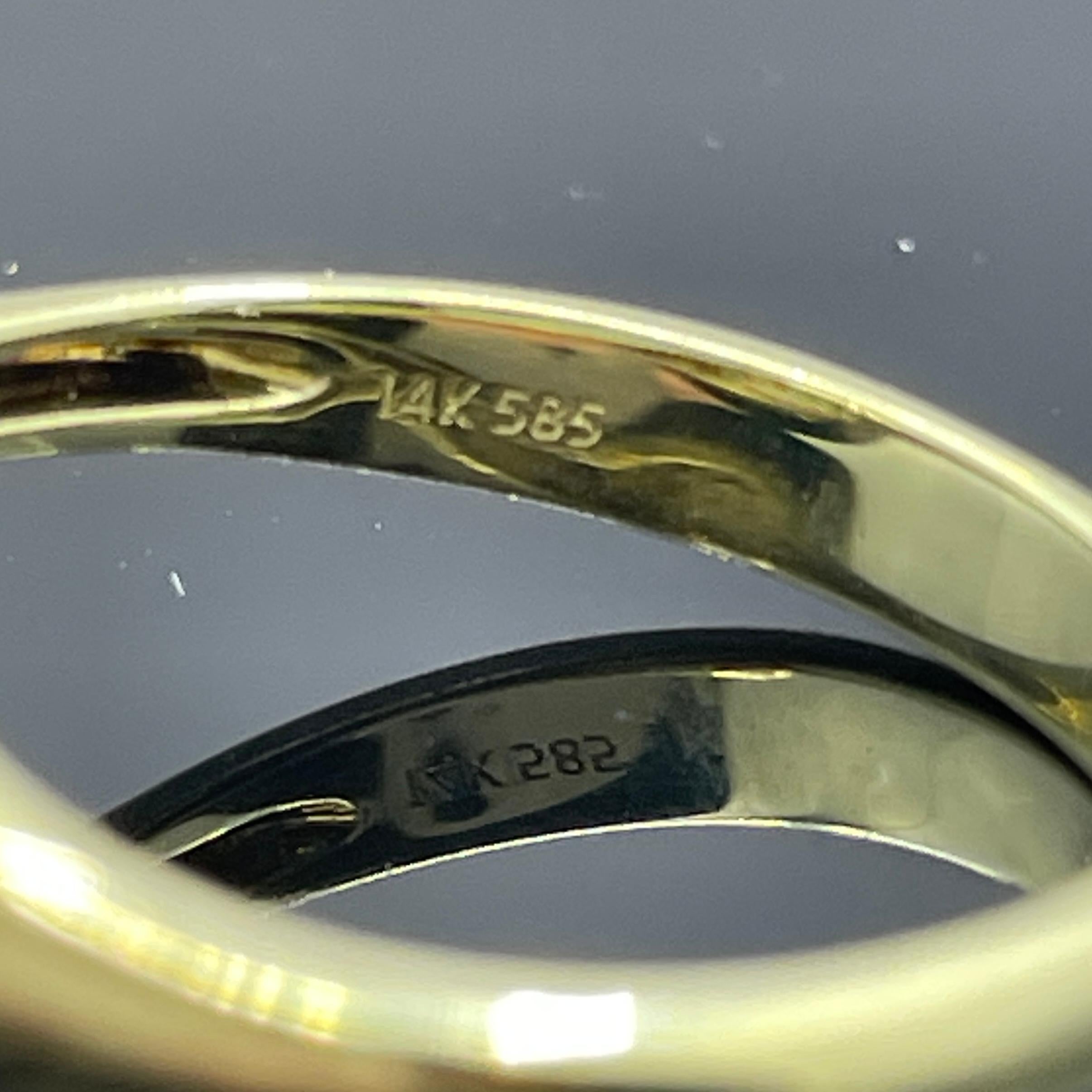 Bague de style signet en or jaune 14k avec diamants de designer en vente 3