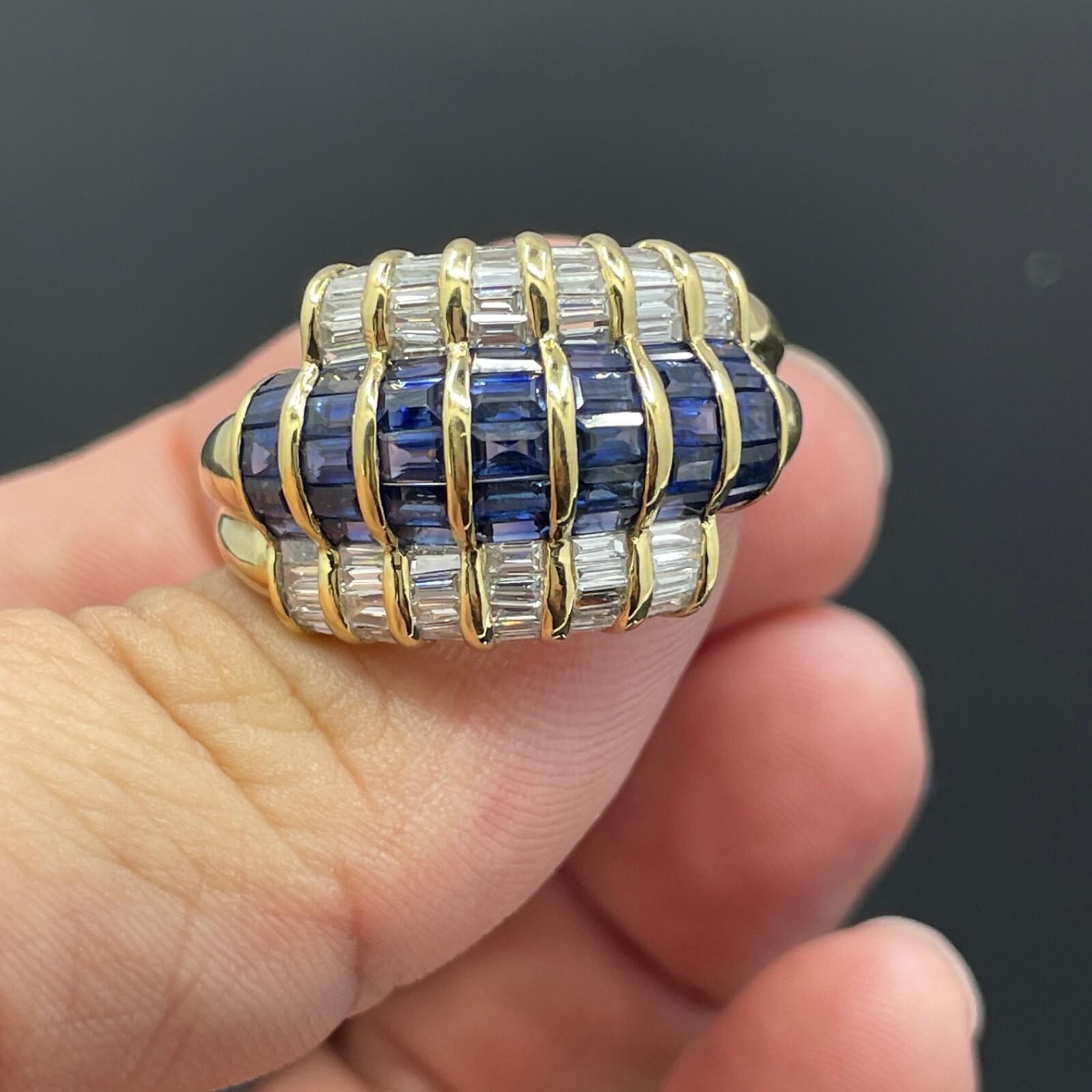 LeVian Bague dôme en or jaune 18k saphir bleu et diamant baguette 3.50ctw en vente 1