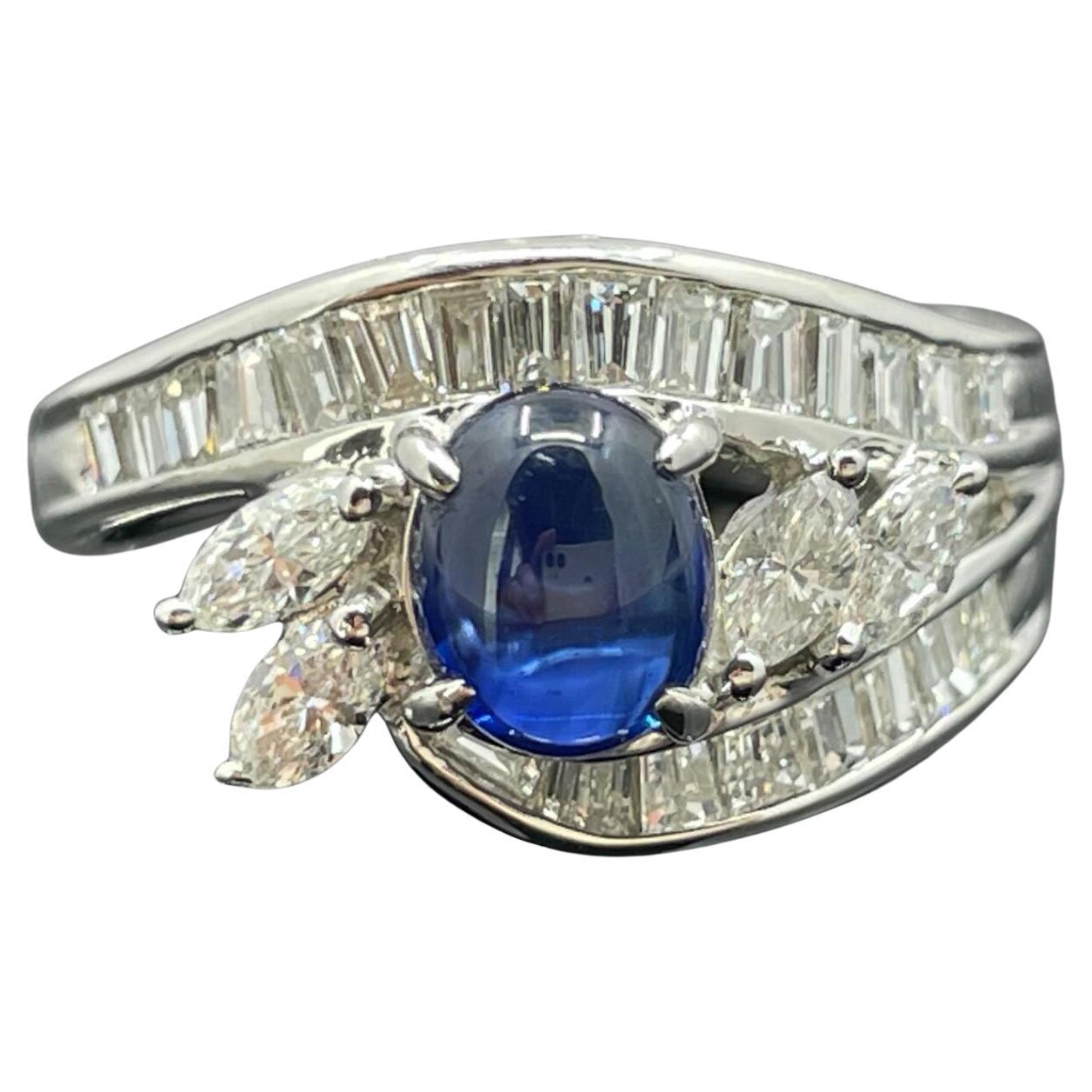 Anello in platino con zaffiro blu cabochon e diamante 2,15ctw