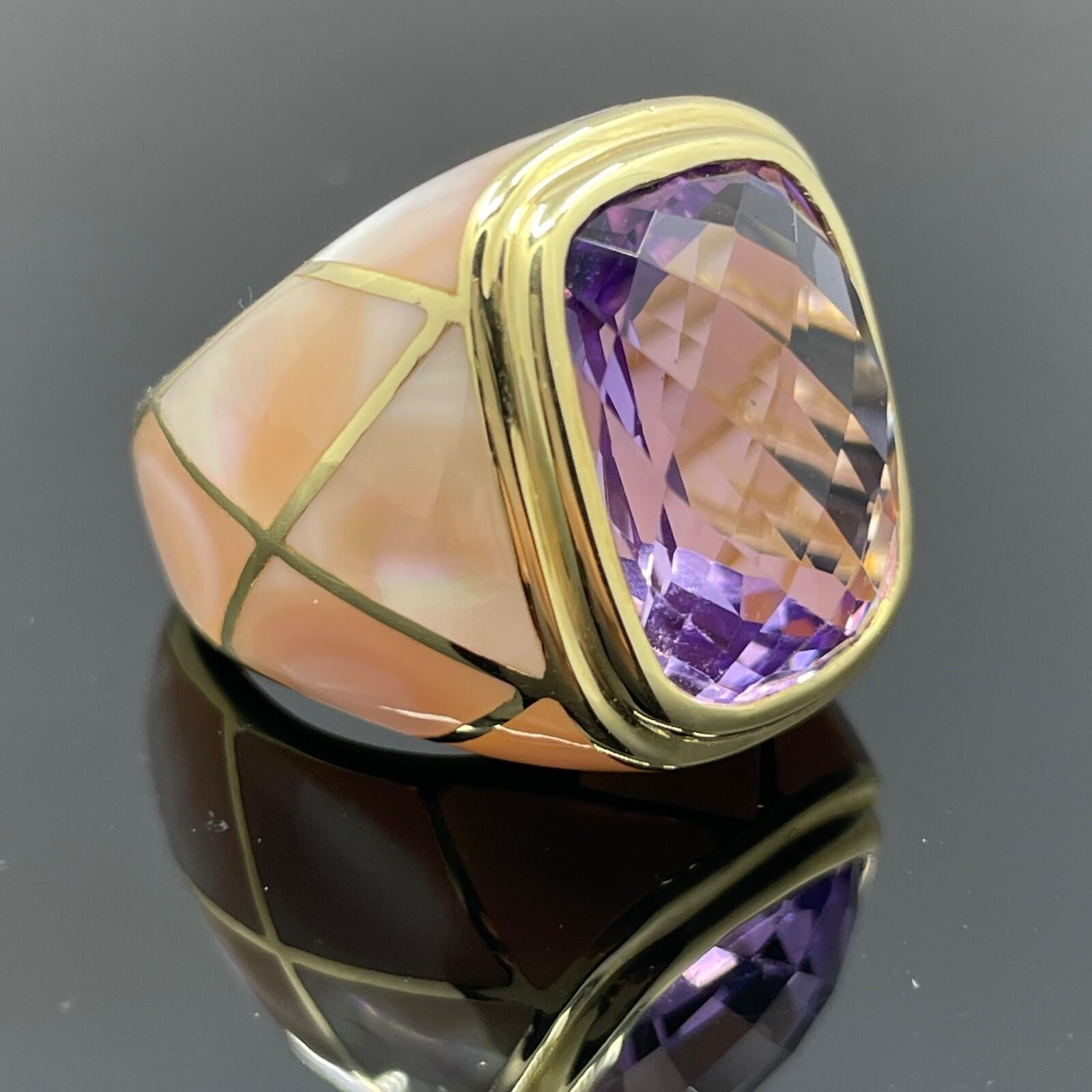 Taglio cuscino Anello di proprietà con ametista e madreperla rosa in oro giallo 14k 9,46ct in vendita