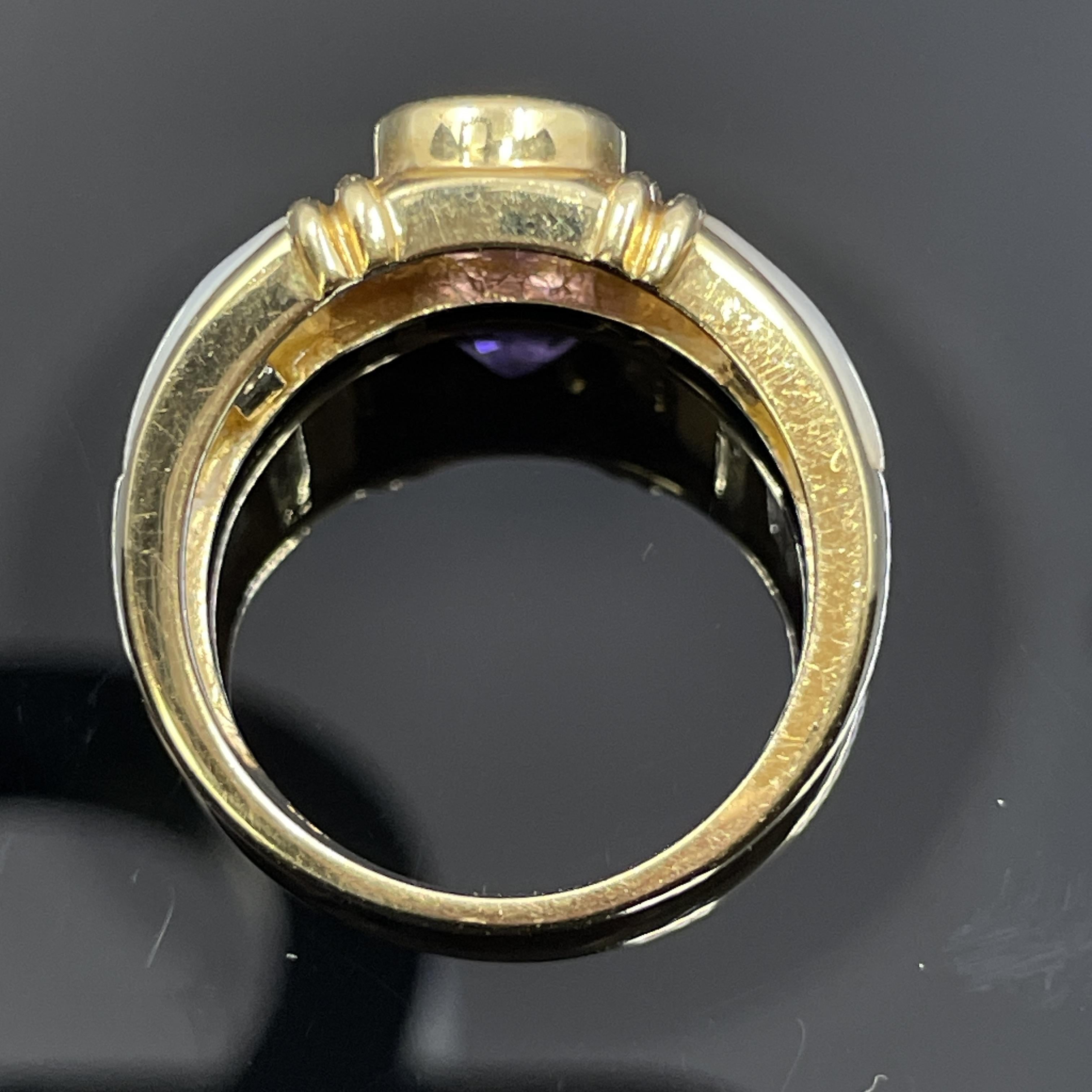 Anello di design Estate con ametista e madreperla in oro giallo 14k in vendita 1