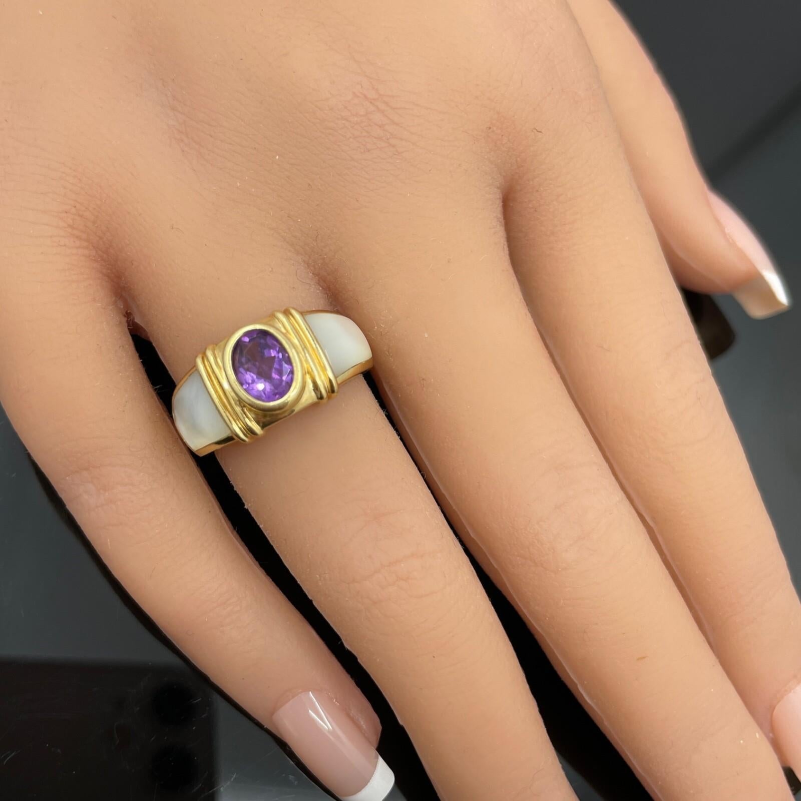 Anello di design Estate con ametista e madreperla in oro giallo 14k in vendita 3