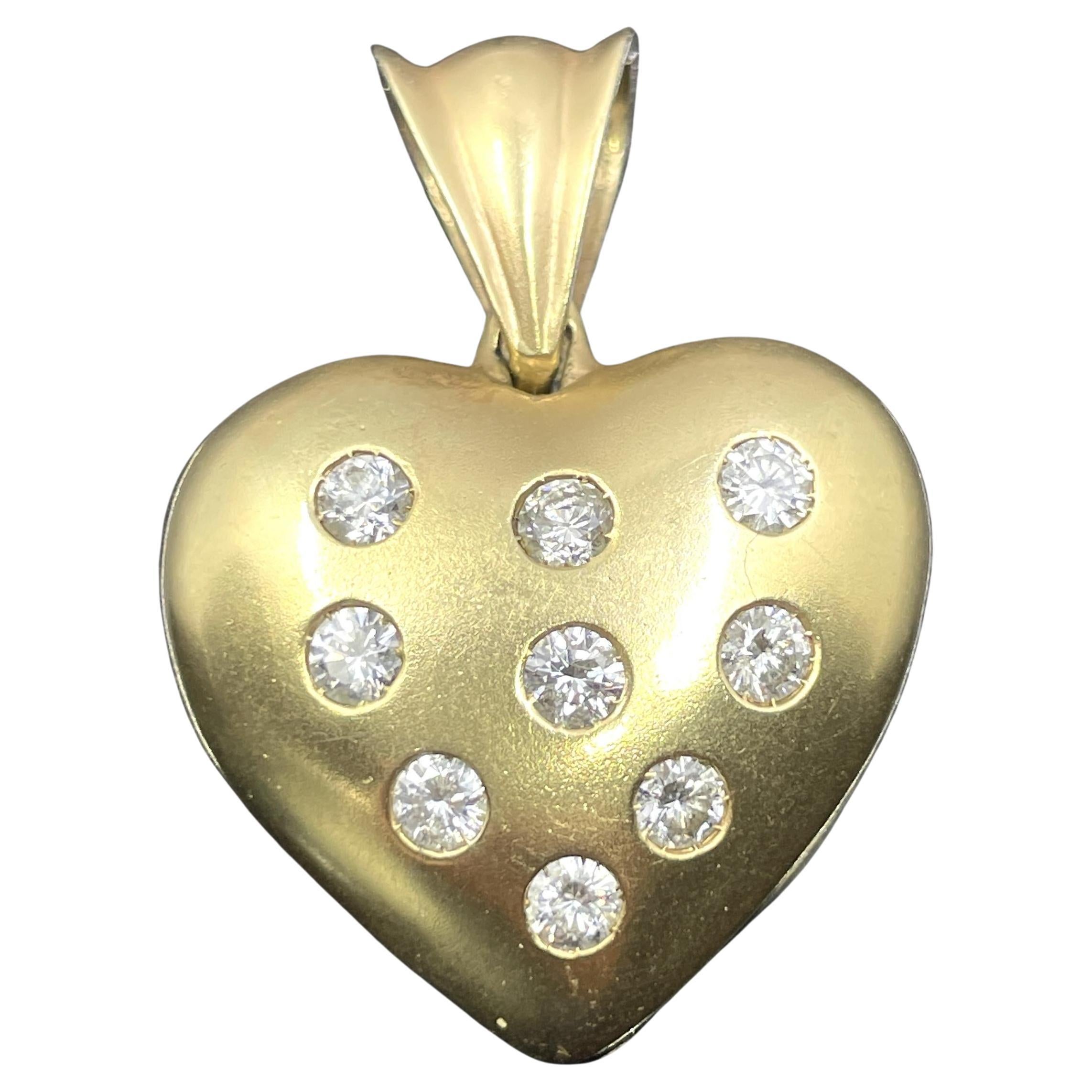 Ciondolo a cuore gonfio con diamante Estate in oro giallo 14k in vendita
