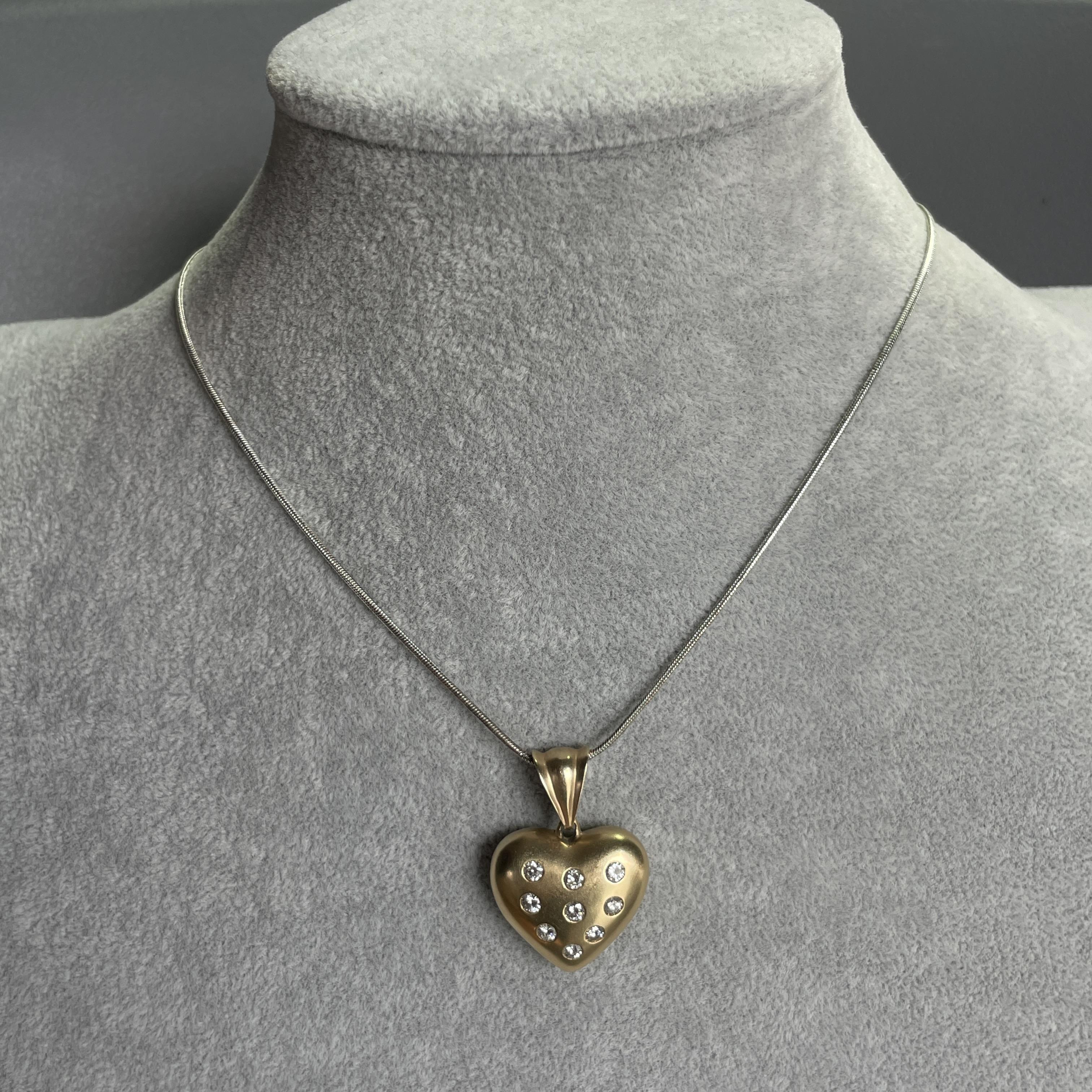 Ciondolo a cuore gonfio con diamante Estate in oro giallo 14k in vendita 3