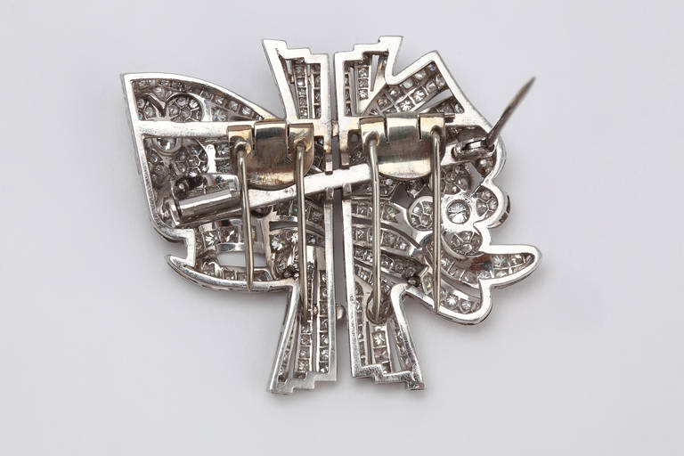 Women's Art Deco Diamond Platinum Double Clip Brooch For Sale