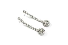 1920s Diamond Platinum Dangle Earrings