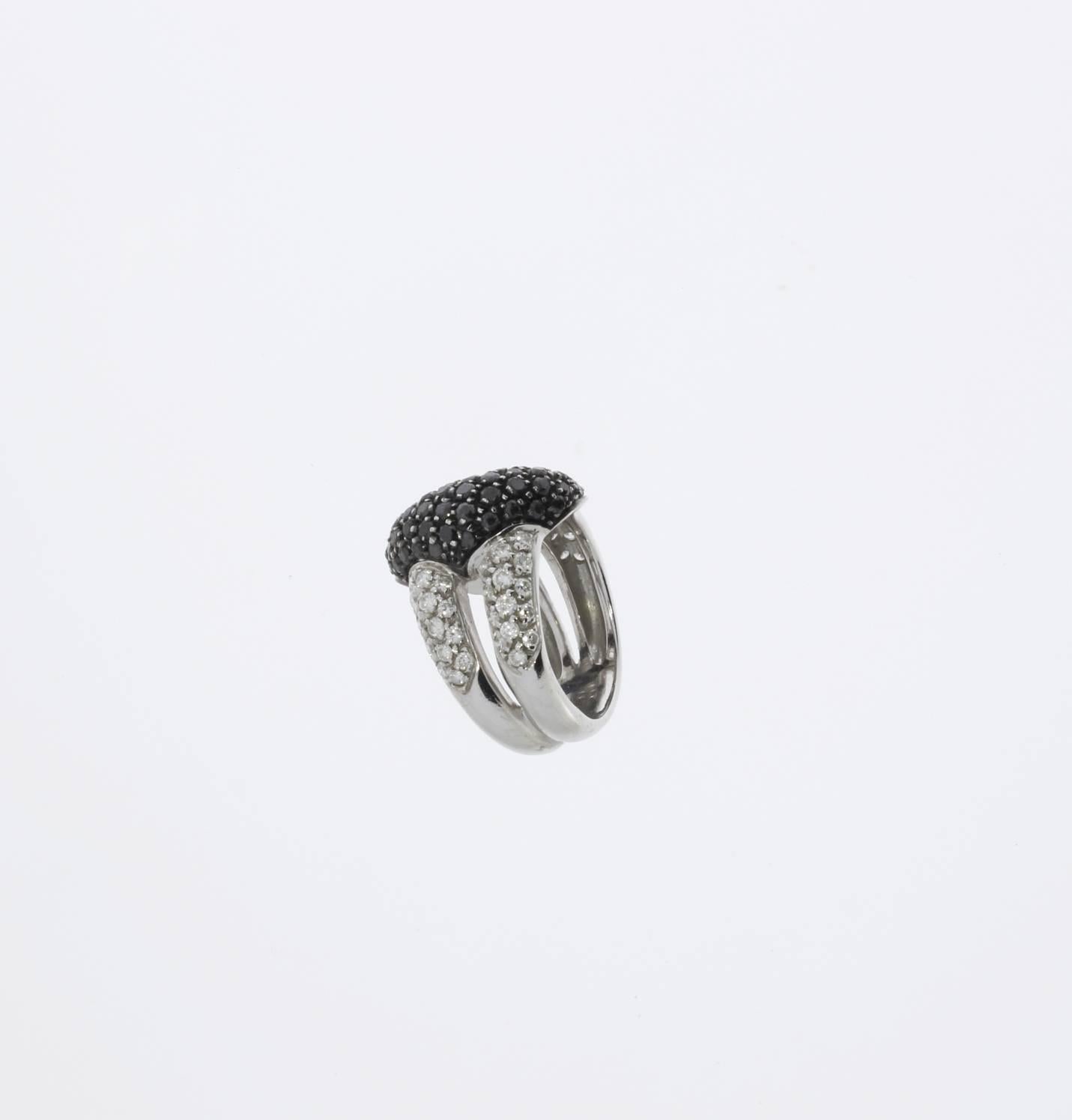 Black and White Diamond Gold Ring For Sale 2