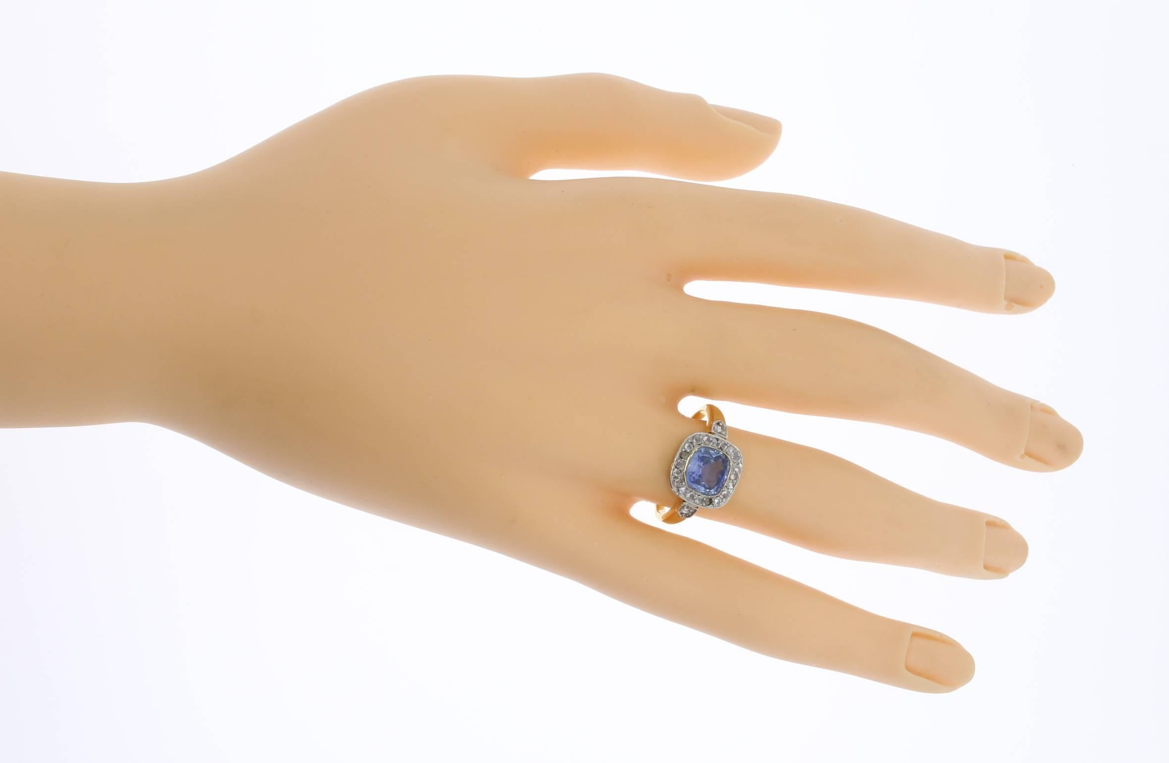 Women's Ceylon Sapphire Diamond Gold Ring