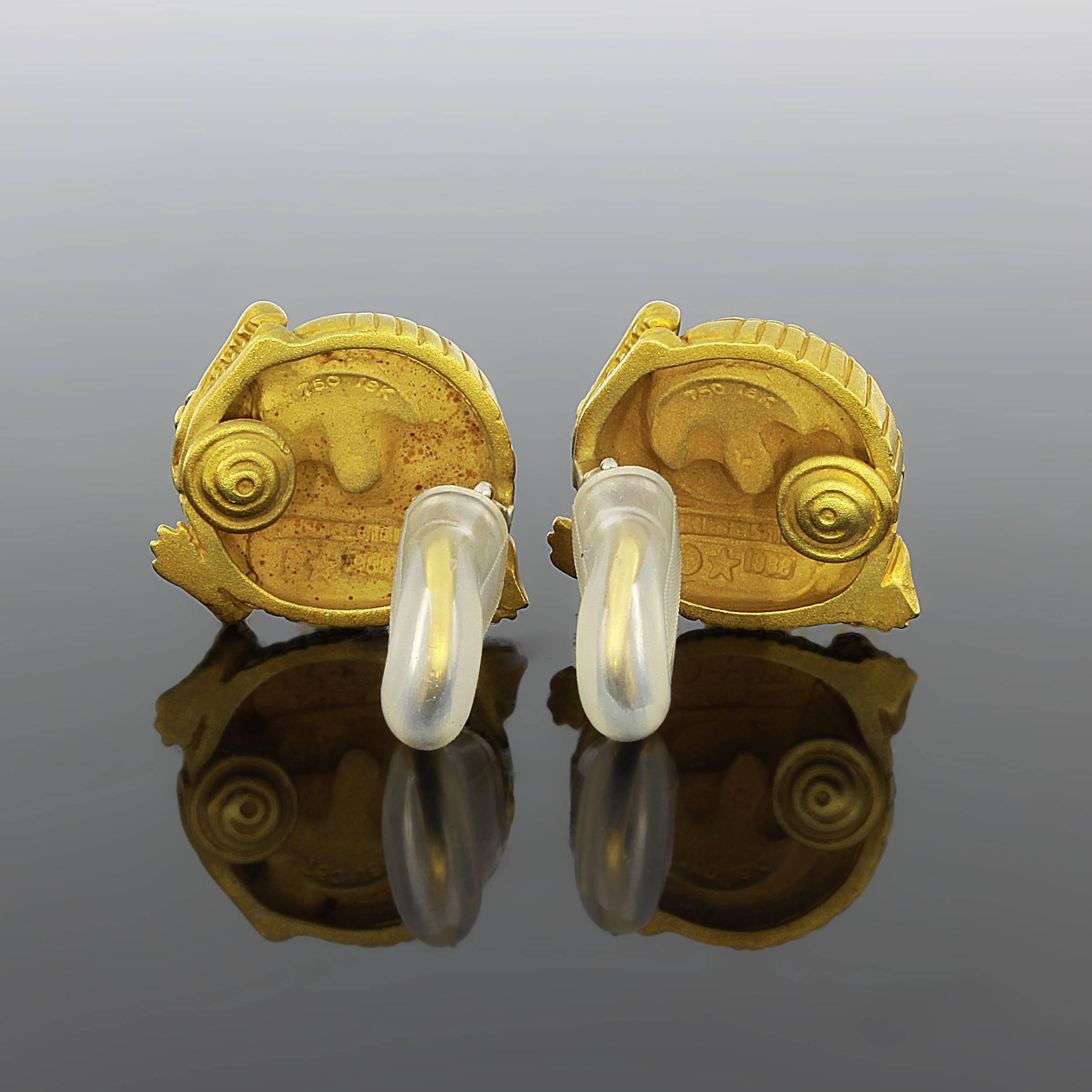 Kieselstein-Cord Pair of Gold Alligator Earrings In Excellent Condition In Berlin, DE