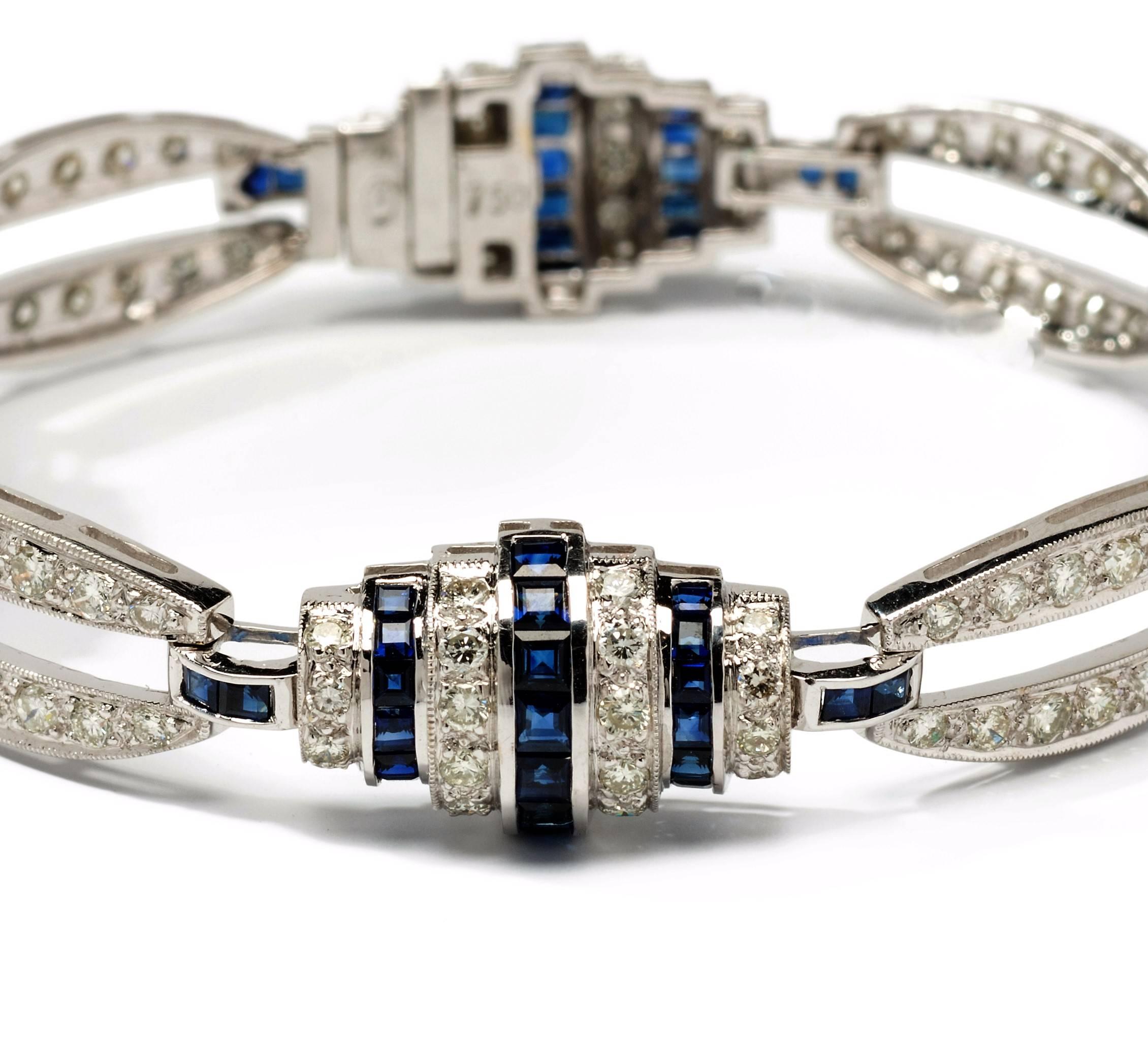 Brilliant Cut Diamonds and Sapphire Gold Link Bracelet For Sale