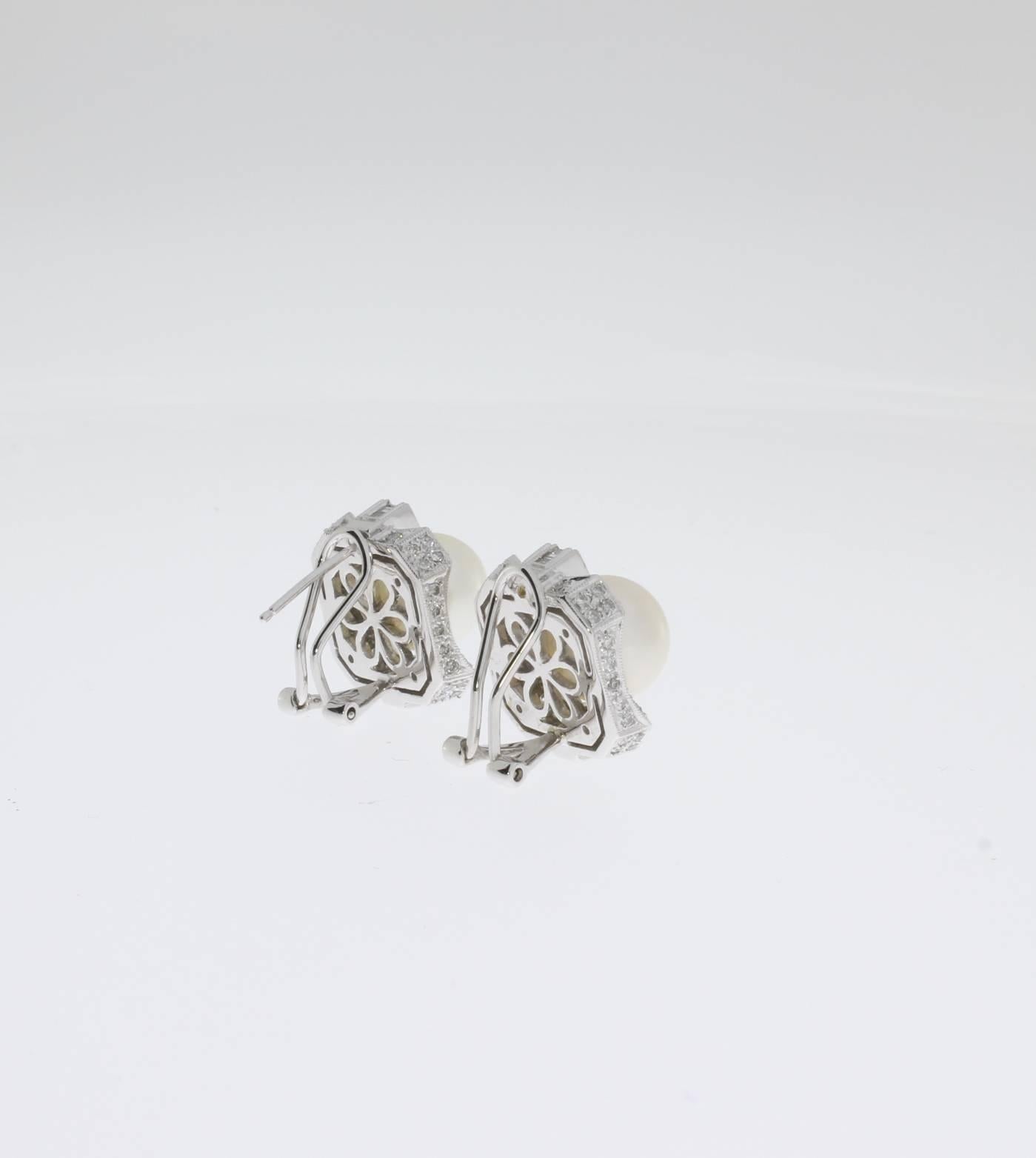 Art Deco South Sea Pearl and Diamond Gold Stud Earrings