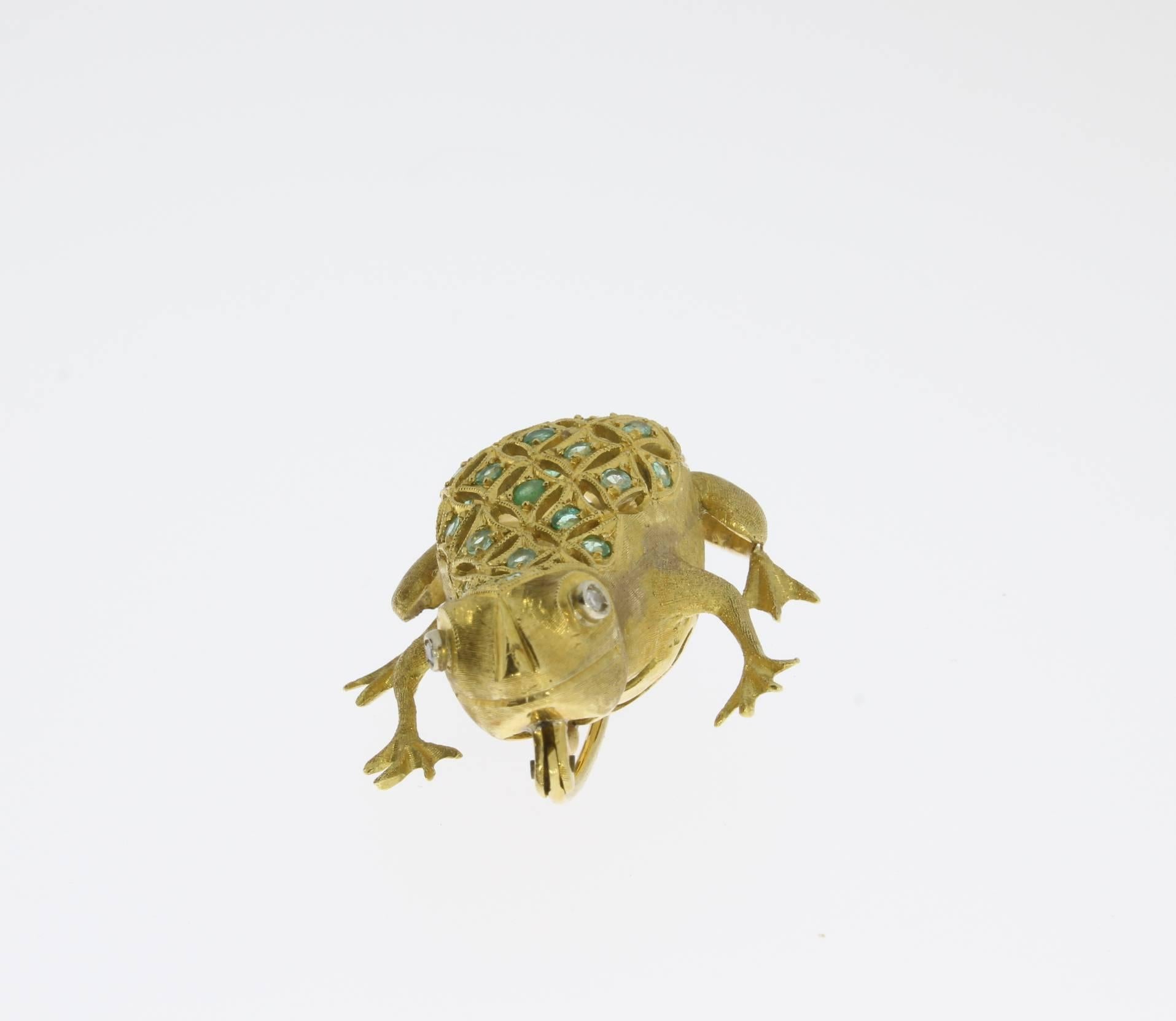 Emerald Diamond Gold Frog Brooch In Excellent Condition For Sale In Berlin, DE