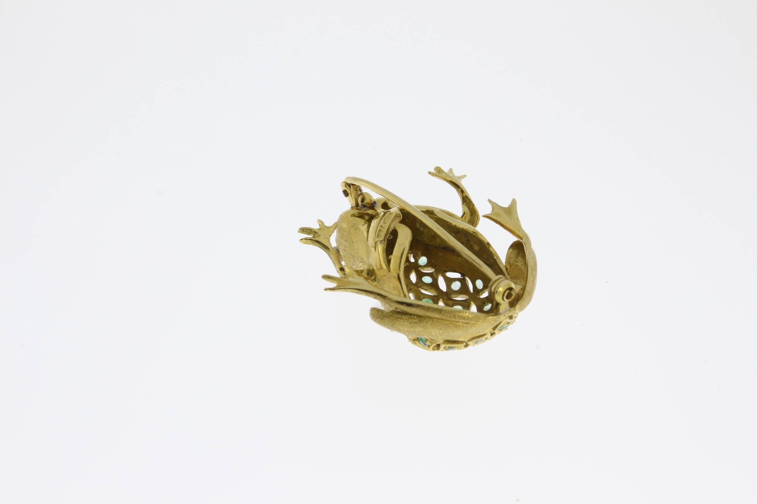 Women's Emerald Diamond Gold Frog Brooch For Sale