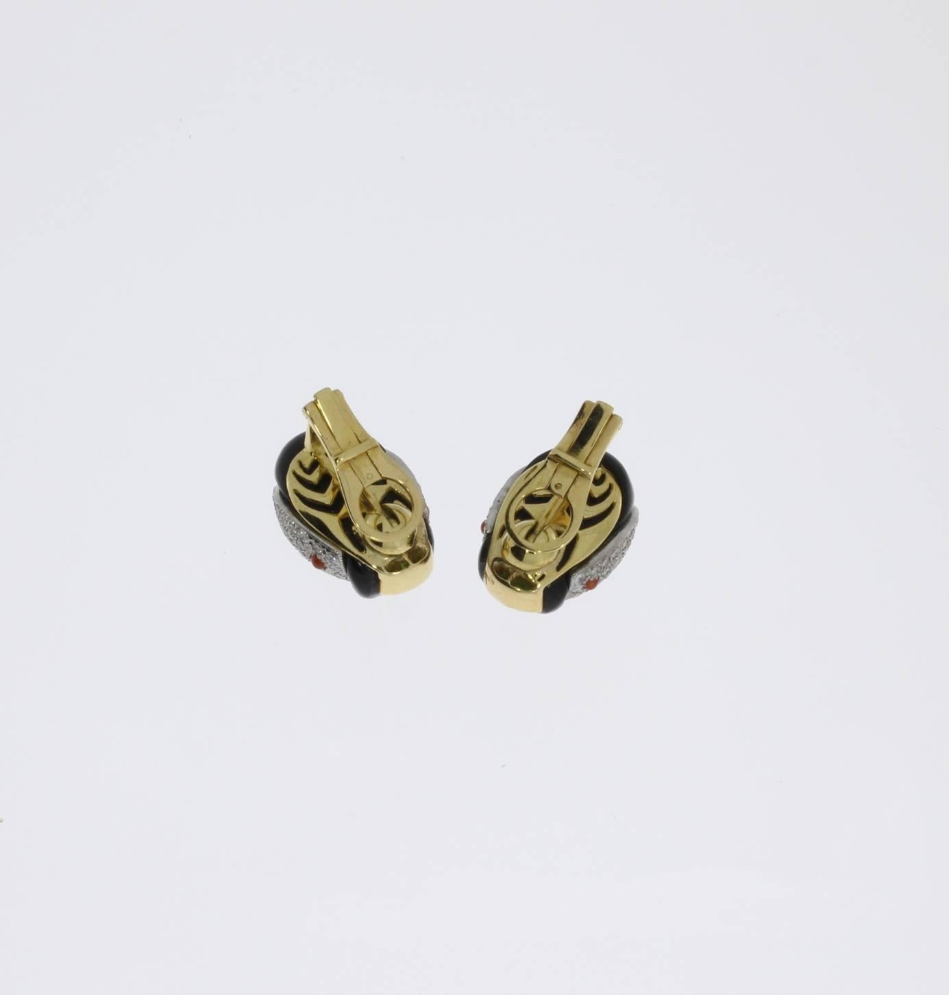 Ladybug 18 Carat Gold Stud Earrings In Excellent Condition In Berlin, DE