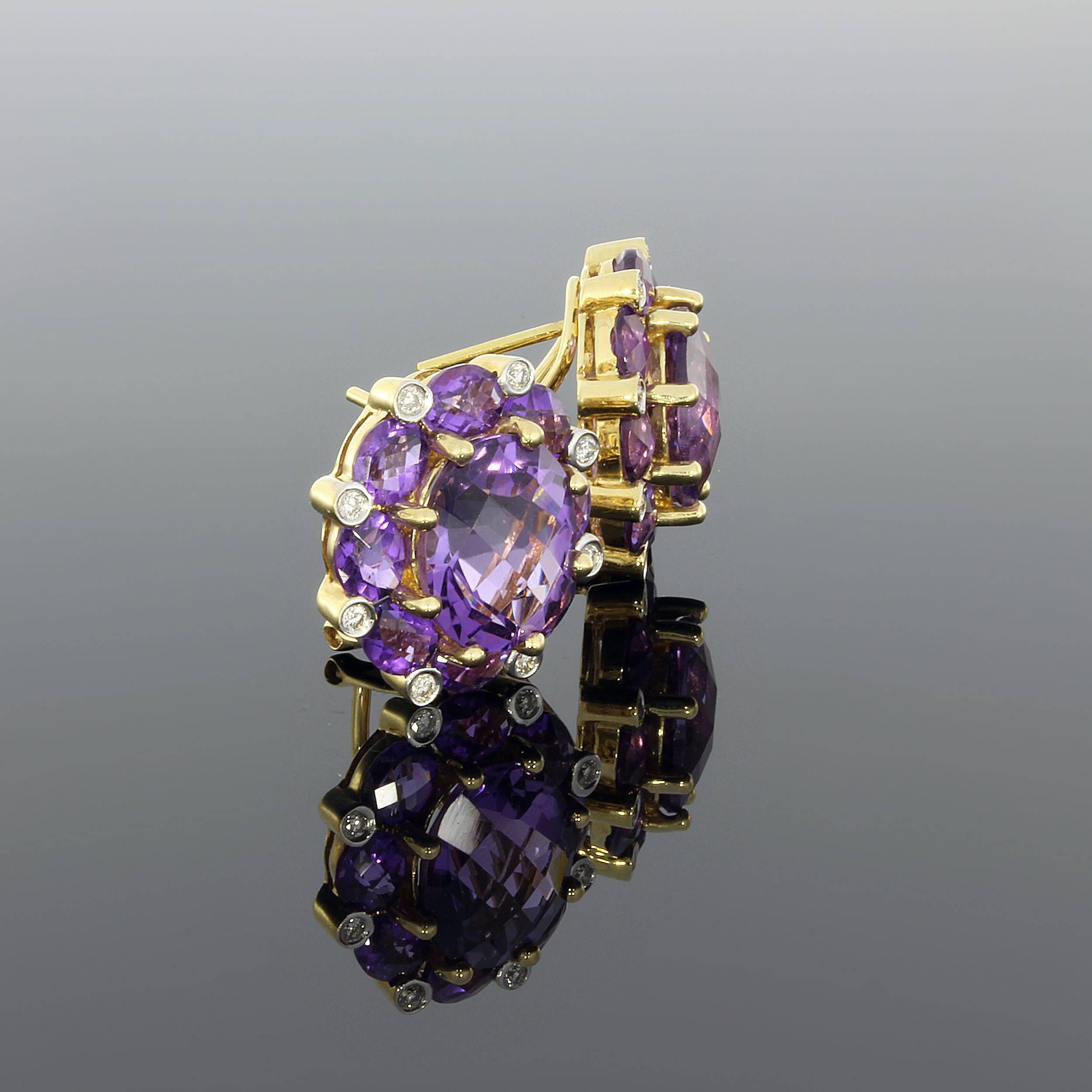 Set with 9 oval- and round shaped amethyst decorated by 8 brilliant-cut bezel setting diamonds weighing 0,30 ct. Mounted in 14 K yellow gold. Weight: 12,5 grams. Measurements: 0.75 x 0.67 in ( 1,9 x 1,7 cm )